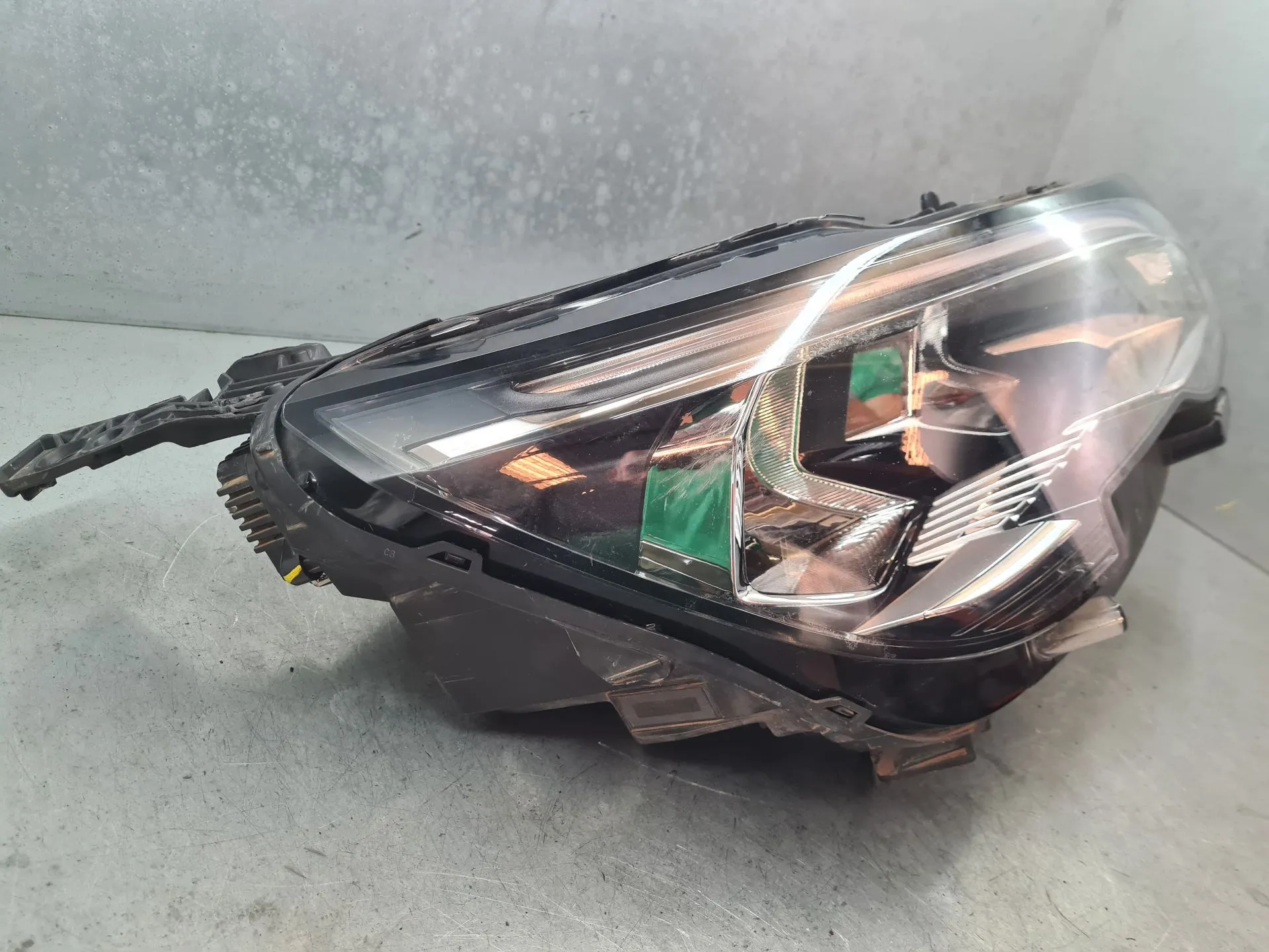 Faro anteriore destro PEUGEOT 3008 II (M_) Imagem-2