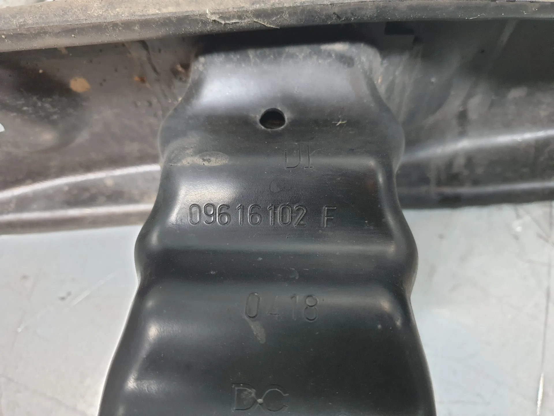 Front bumper reinforcement RENAULT Kangoo Express (FW0/1_) Imagem-3