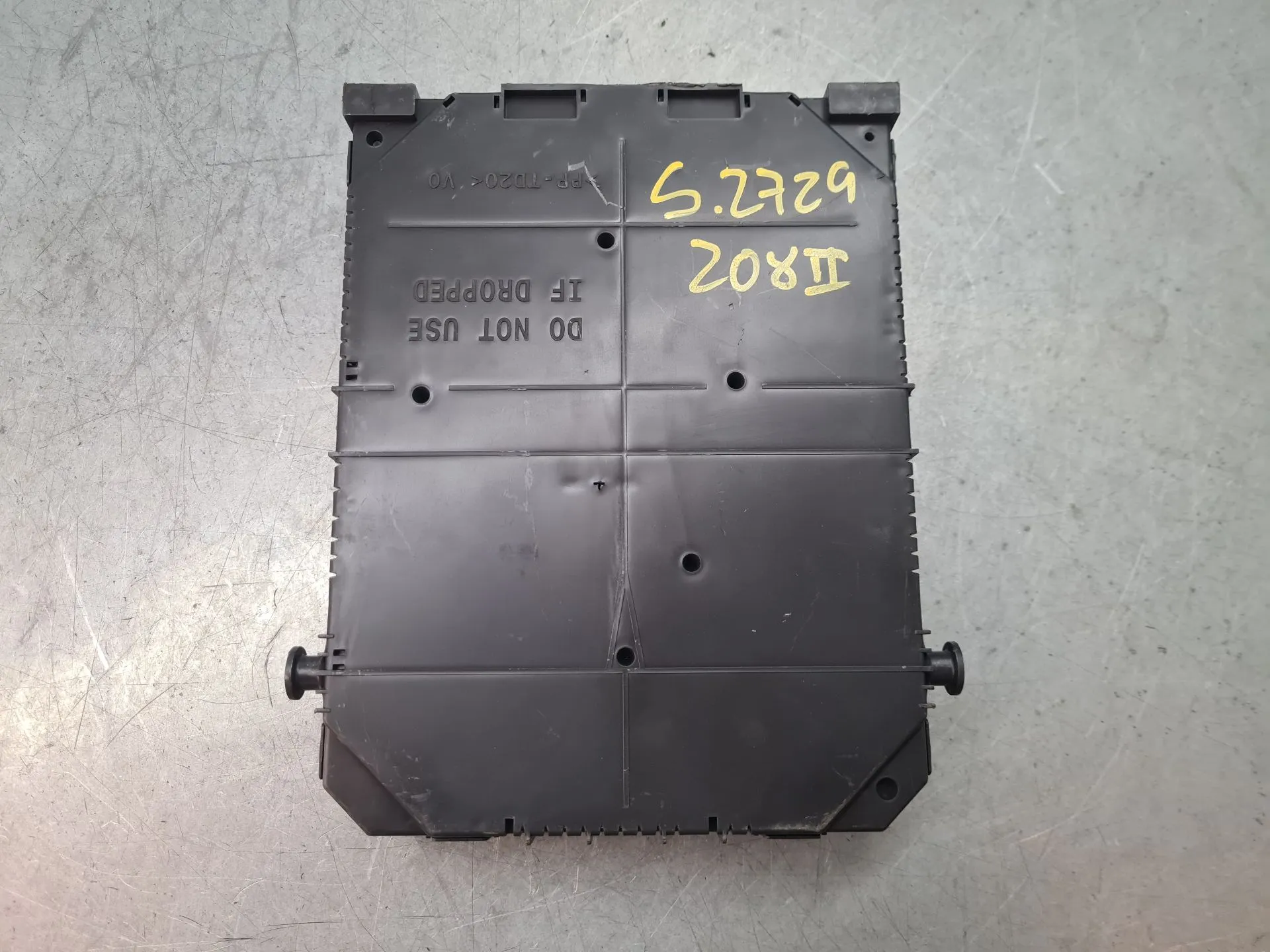 Caixa fusíveis / SAM / BSI PEUGEOT 208 II Imagem-1