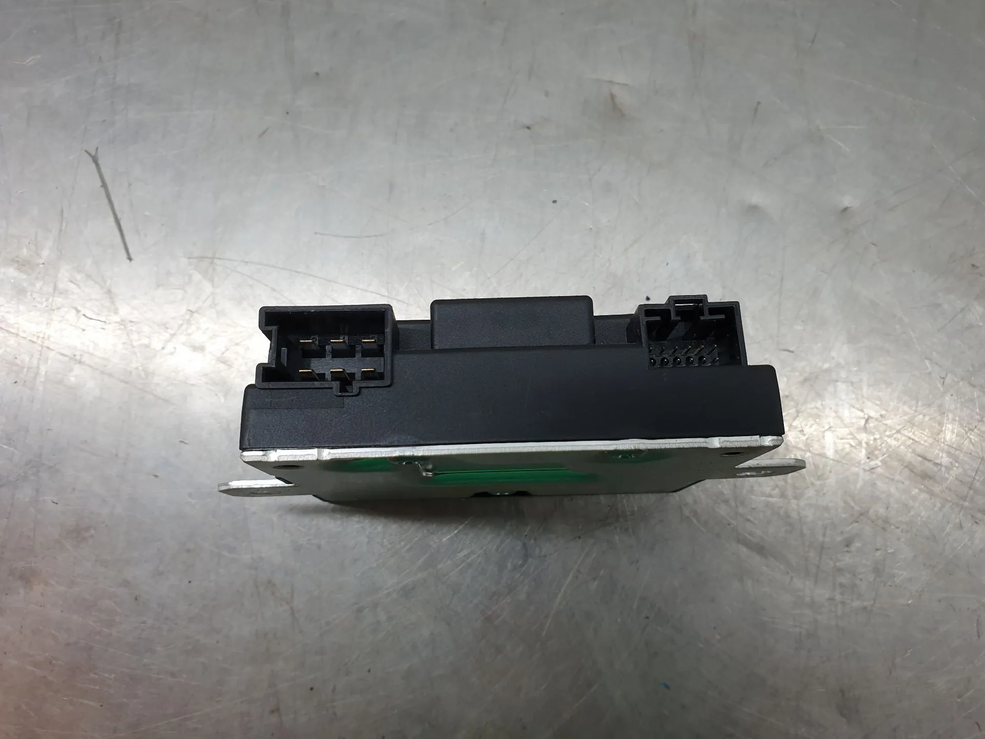 Fuel control unit / Fuel ECU MERCEDES-BENZ Classe C Coupé (C205) Imagem-2