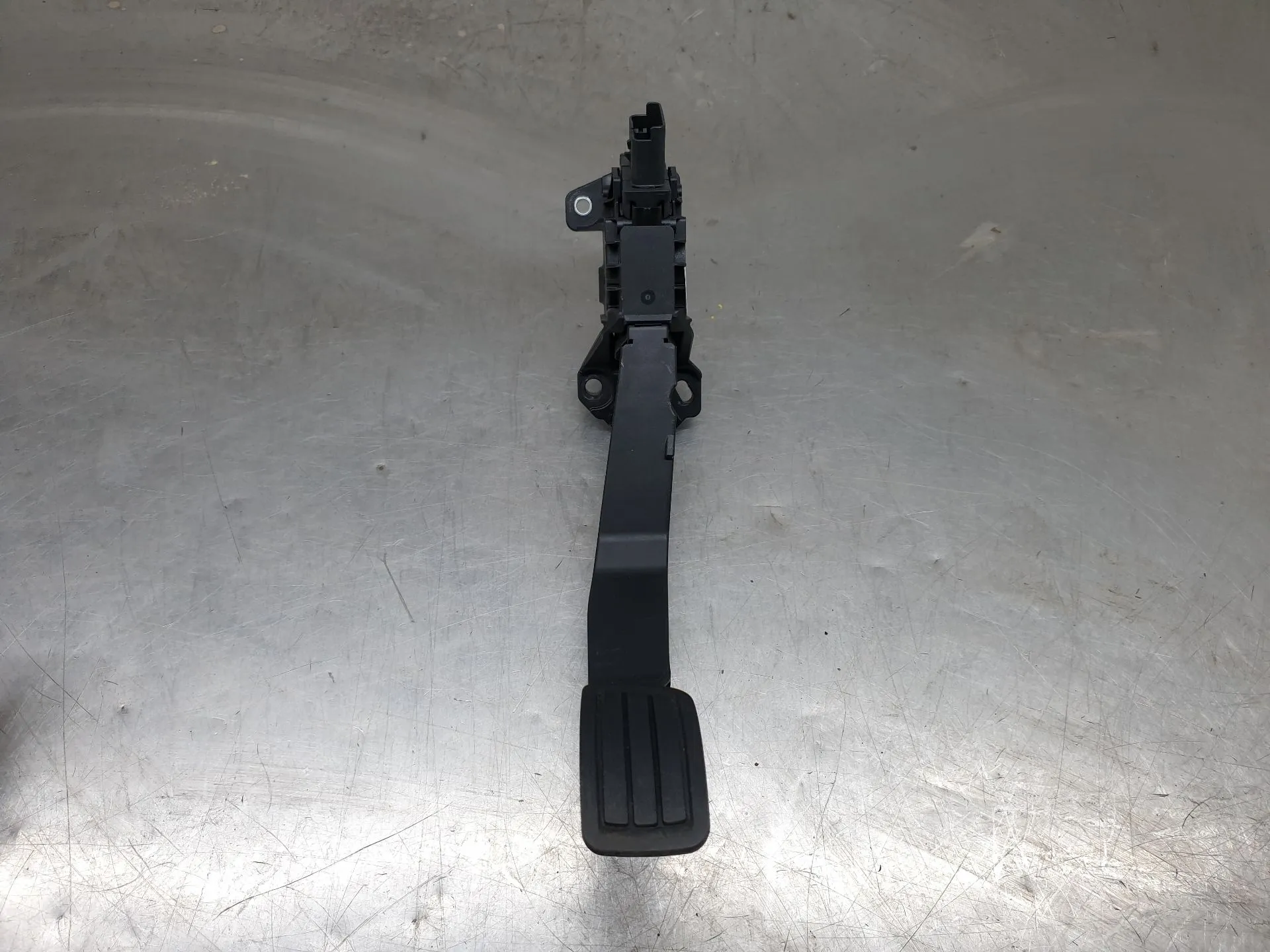 Accelerator Pedal PEUGEOT 208 II