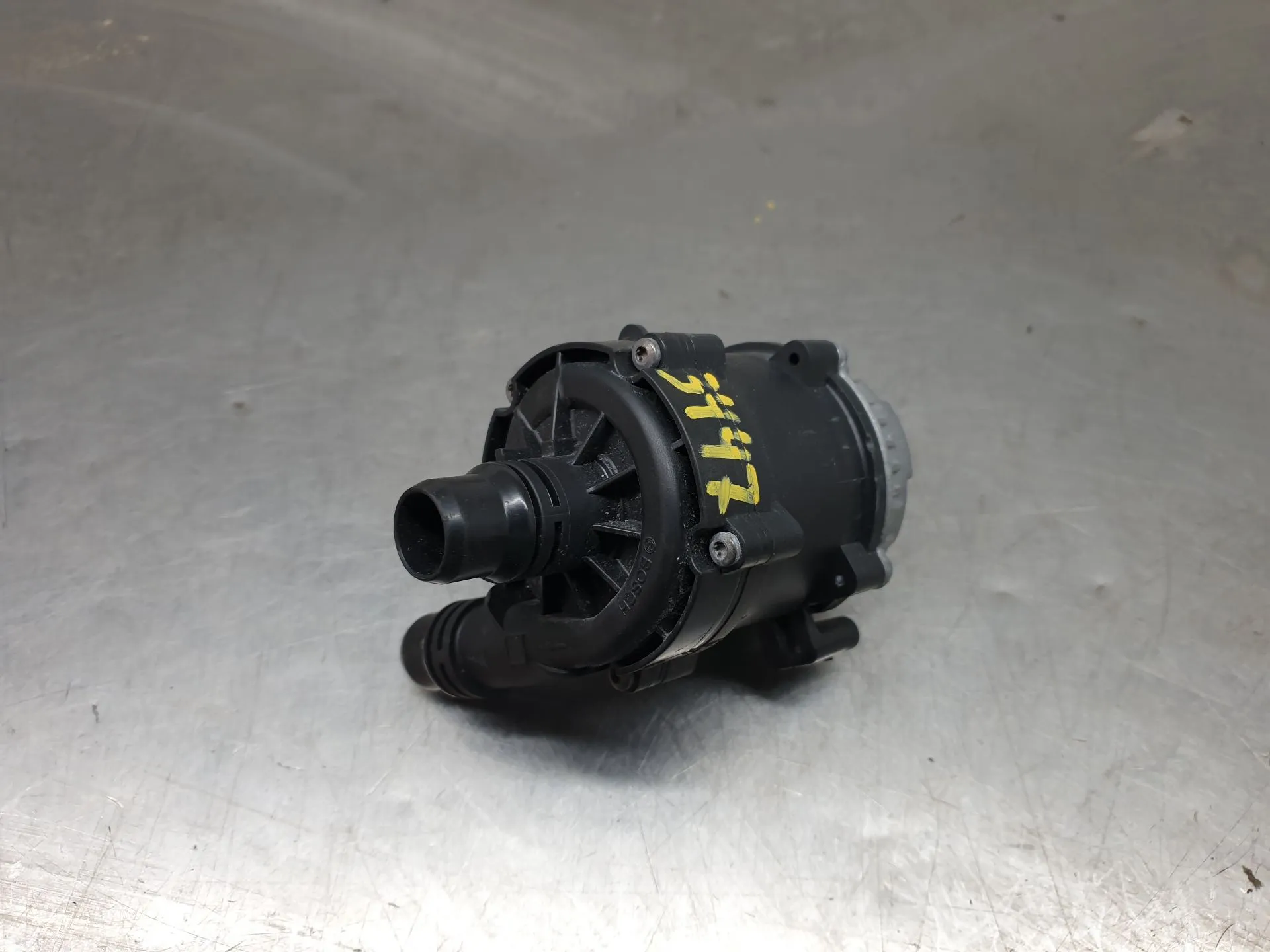 Bomba de agua PEUGEOT 3008 II (M_)