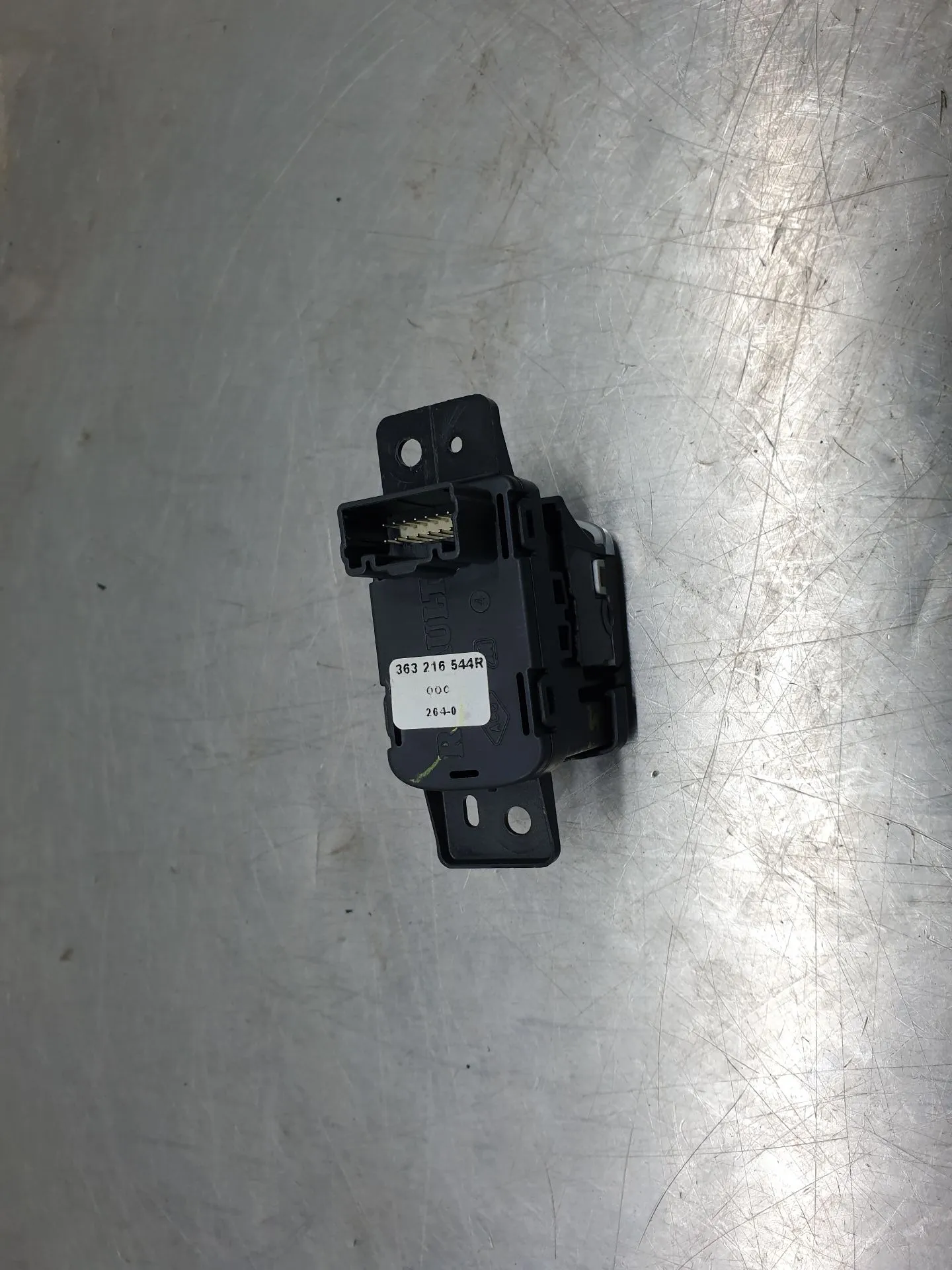 Botão / interruptor travão de parque RENAULT Kadjar (HA_, HL_) Imagem-1