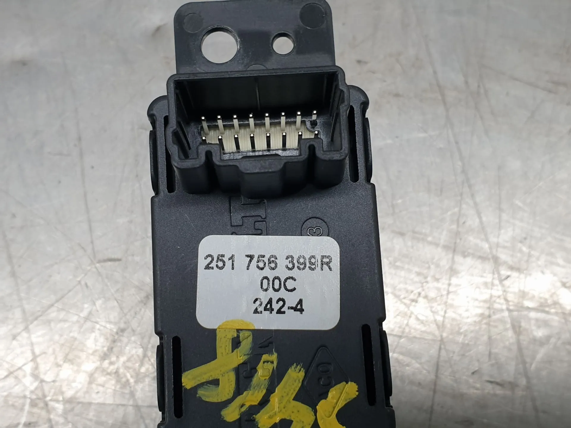 Pulsante / interruttore freno di stazionamento DACIA Sandero III Imagem-5