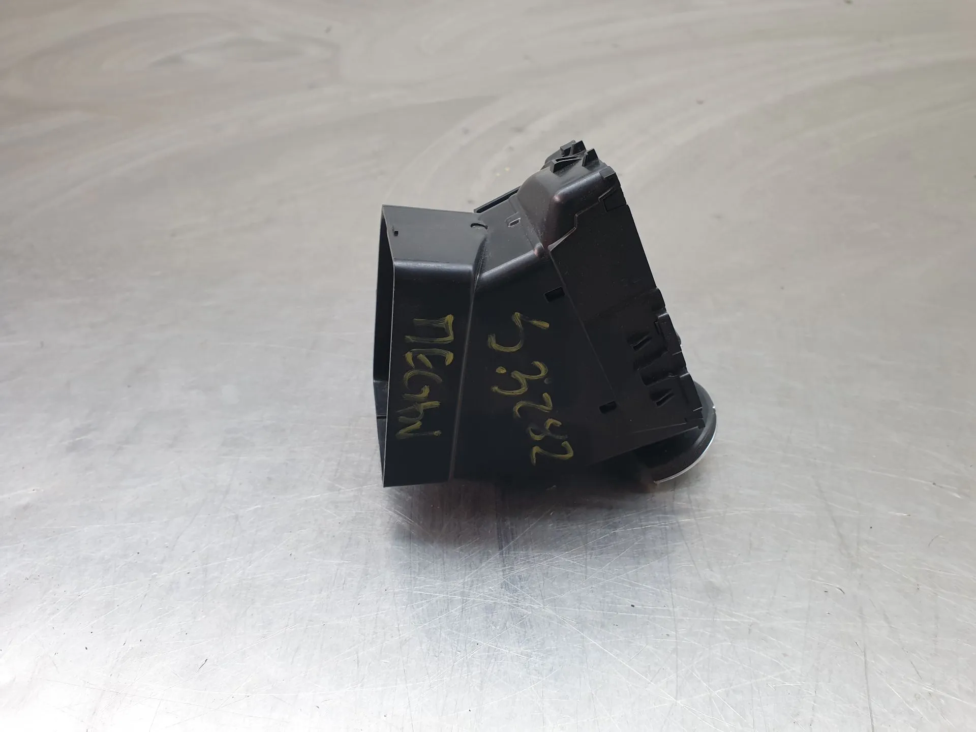 Heating flaps RENAULT Megane IV Grandtour (K9A/M_) Imagem-2