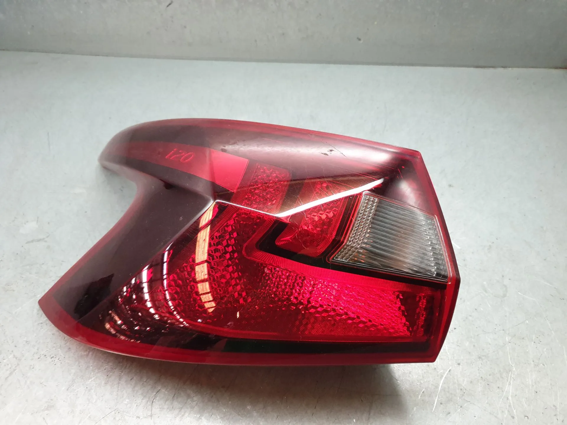 Feu arrière Gauche HYUNDAI i20 (BC3, BI3) Imagem-1