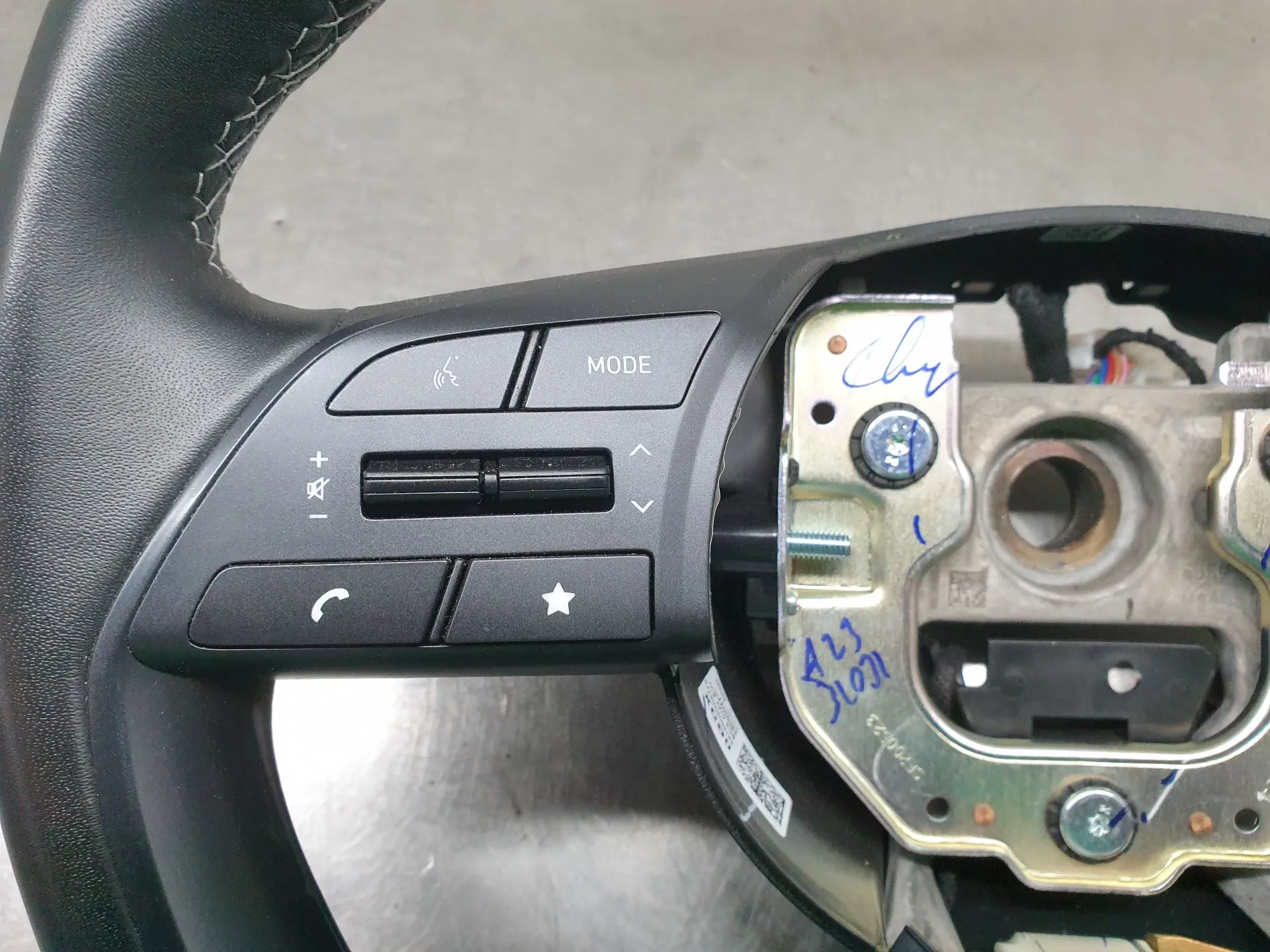 Volante HYUNDAI i20 (BC3, BI3) Imagem-1