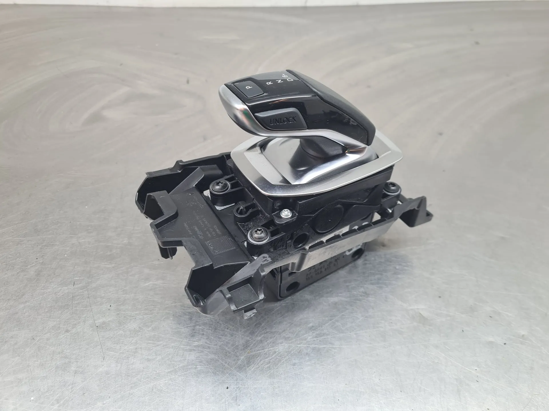 Sélecteur de vitesse PEUGEOT 208 II Imagem-1