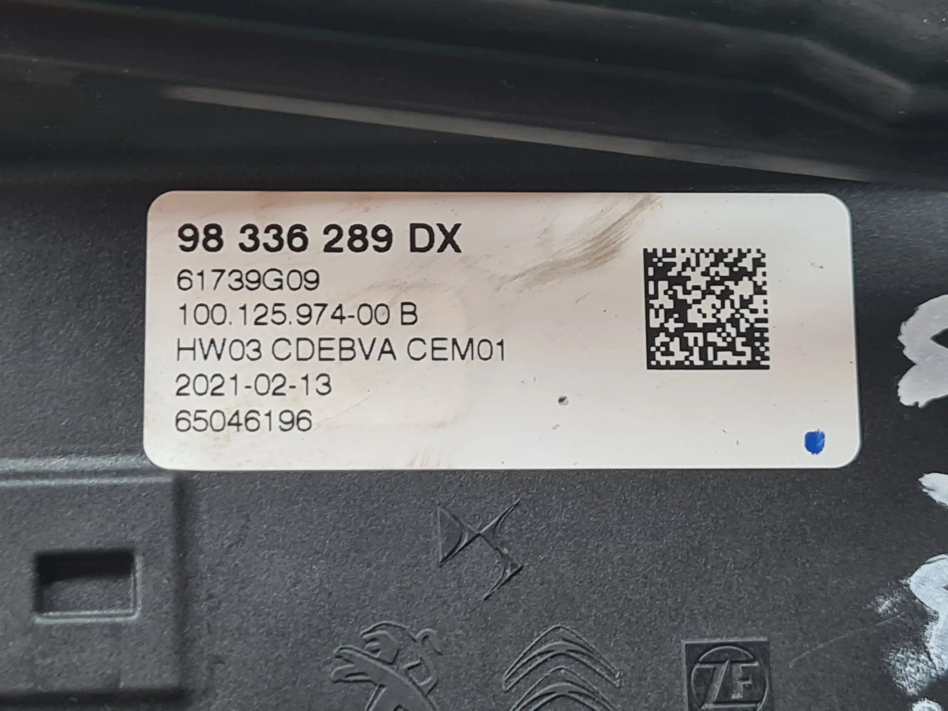 Sélecteur de vitesse PEUGEOT 208 II Imagem-6