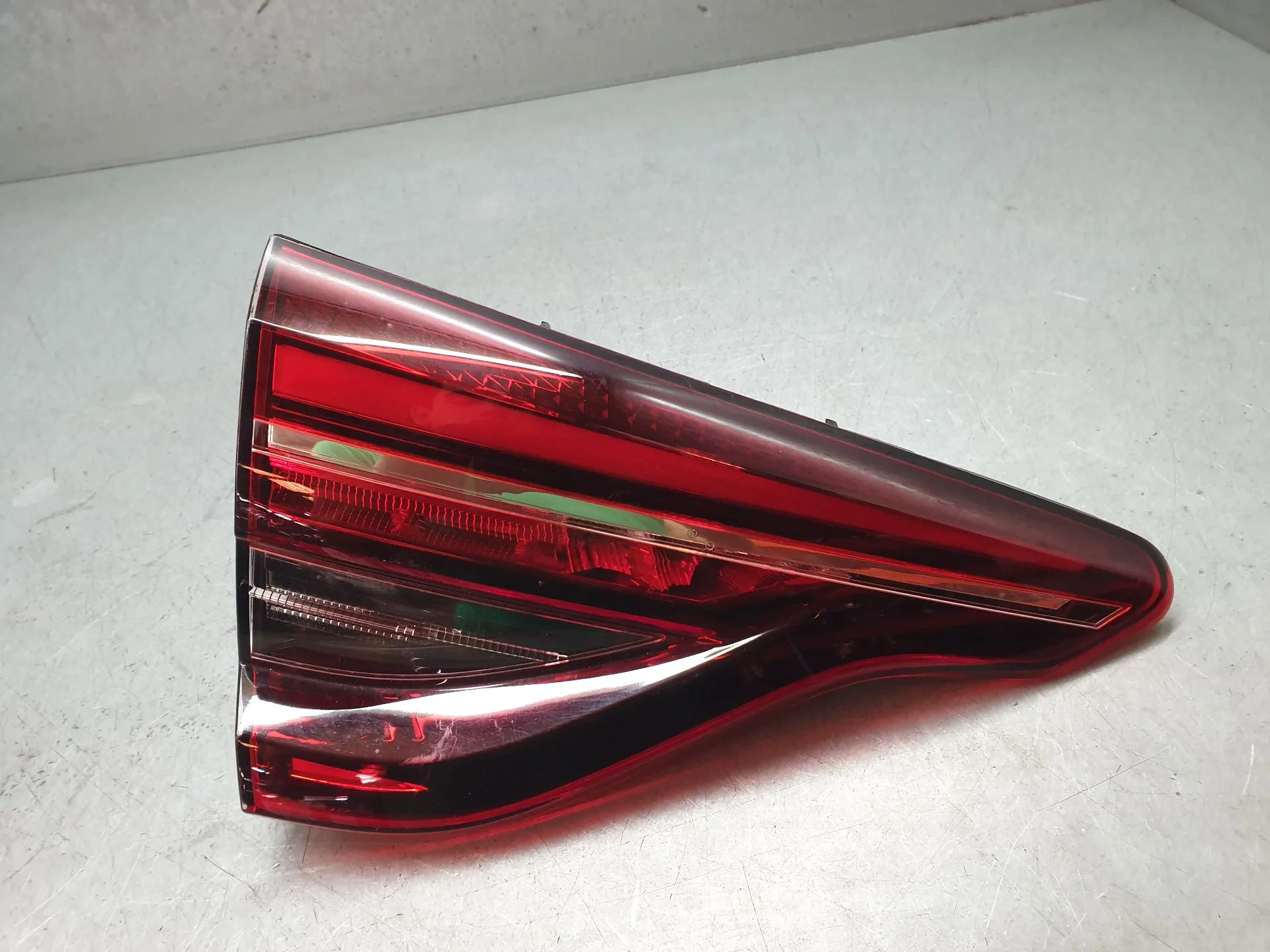 Feu de coffre Gauche RENAULT Clio V (BF_)