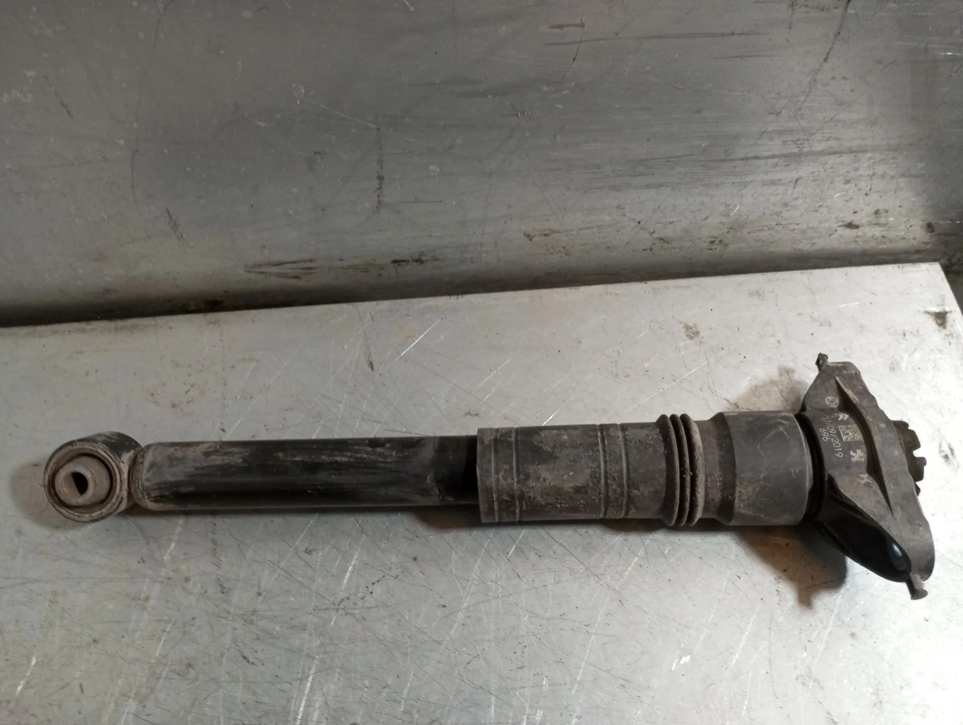 Ammortizzatore Posteriore Destro PEUGEOT 208 II Imagem-1