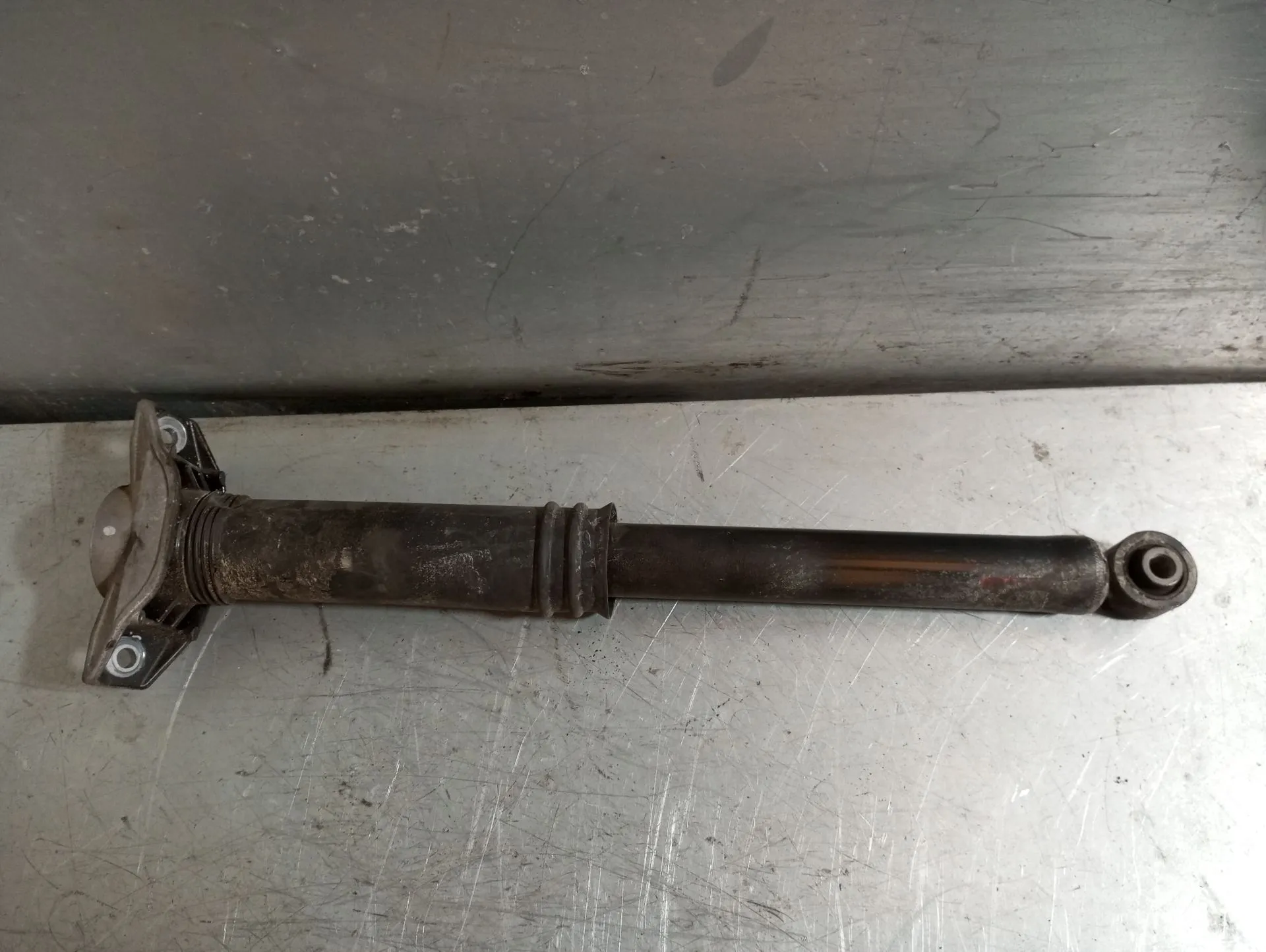 Ammortizzatore Posteriore Destro NISSAN Qashqai III (J12) Imagem-1