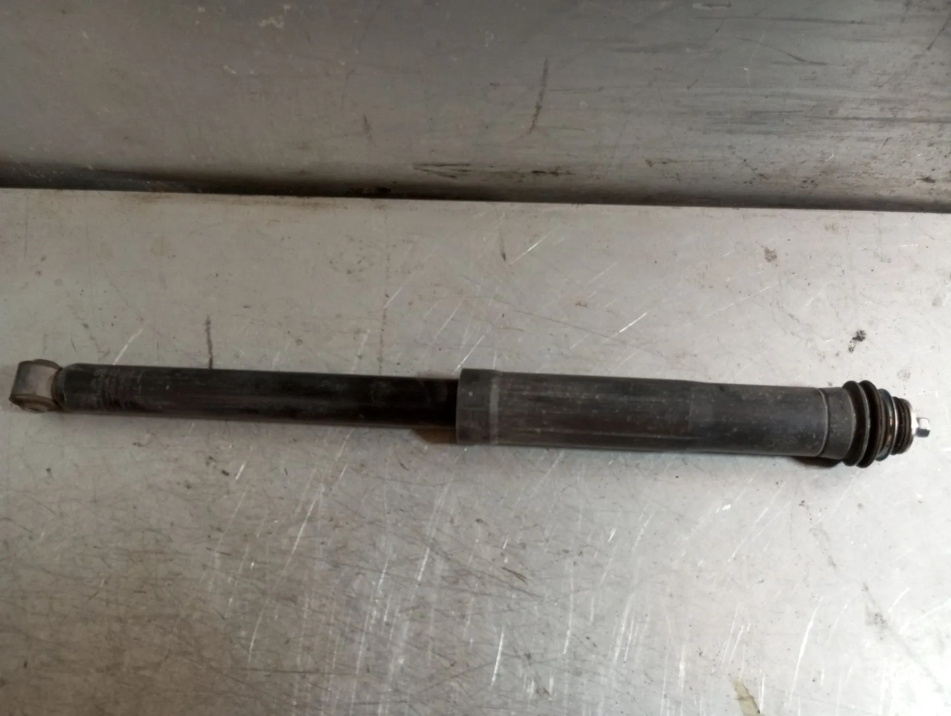 Ammortizzatore Posteriore Destro TOYOTA Aygo (_B4_) Imagem-1