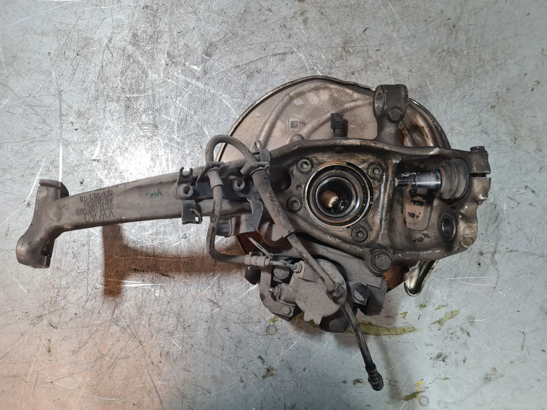 Manga de eixo frente esquerda AUDI A4 (8W2, 8WC, B9) Imagem-1