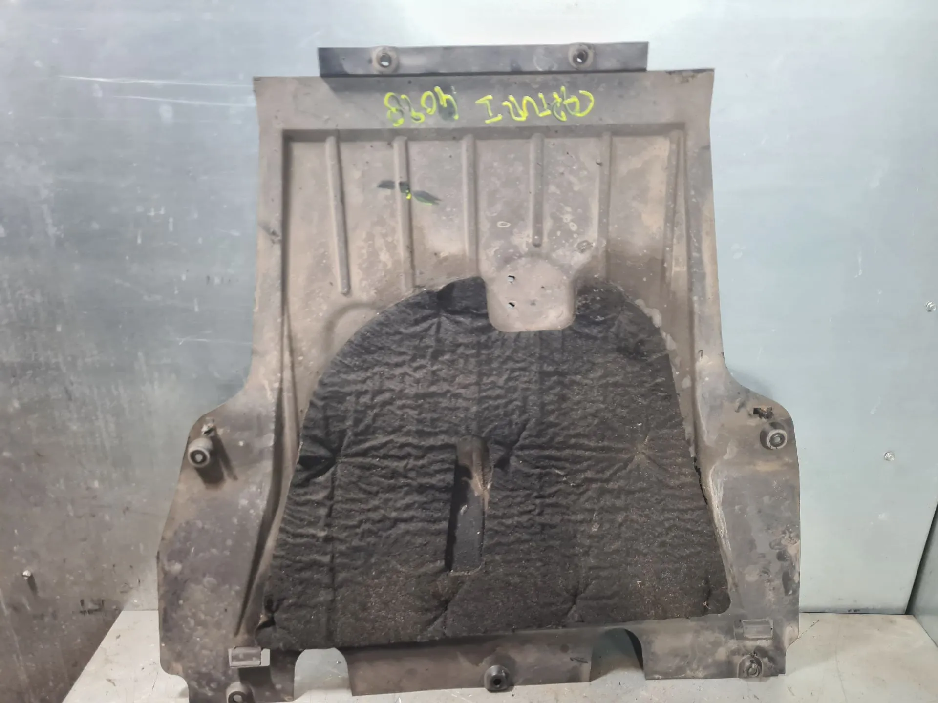 Engine underbody shielding RENAULT Captur (J5_)