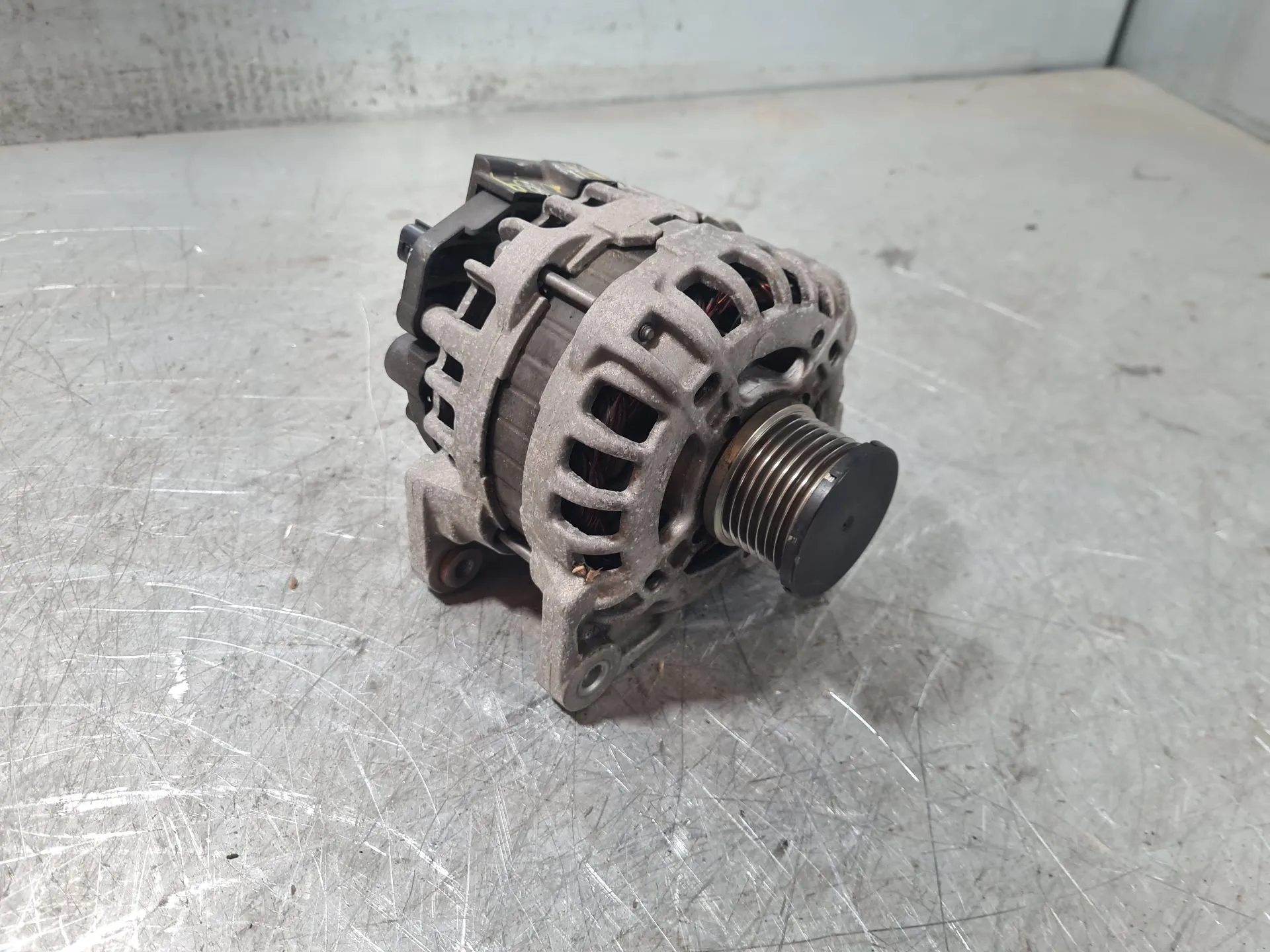 Alternador RENAULT Clio IV (BH_)