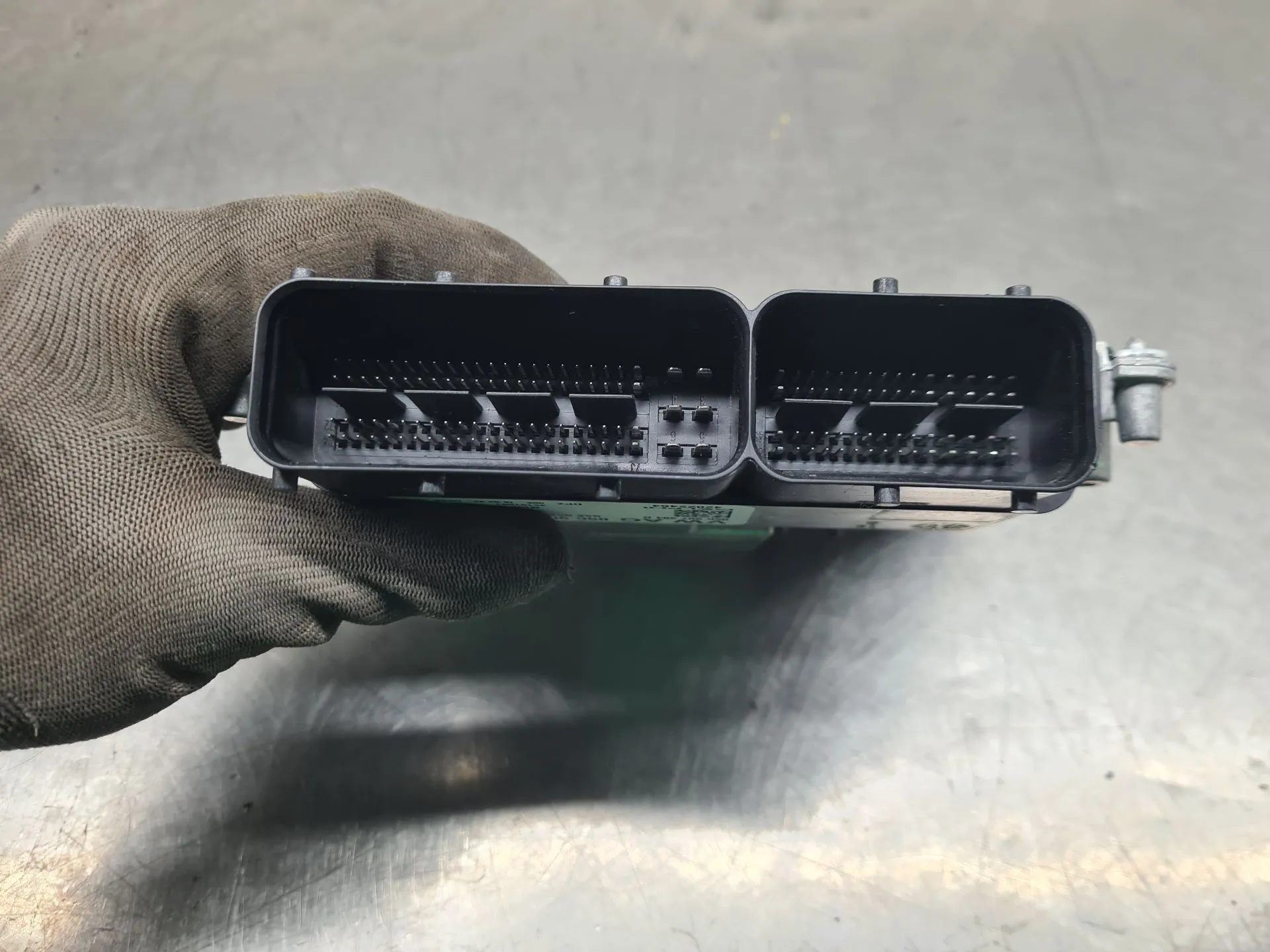 Centralina motor / ECU VOLKSWAGEN Polo (AW1) Imagem-2