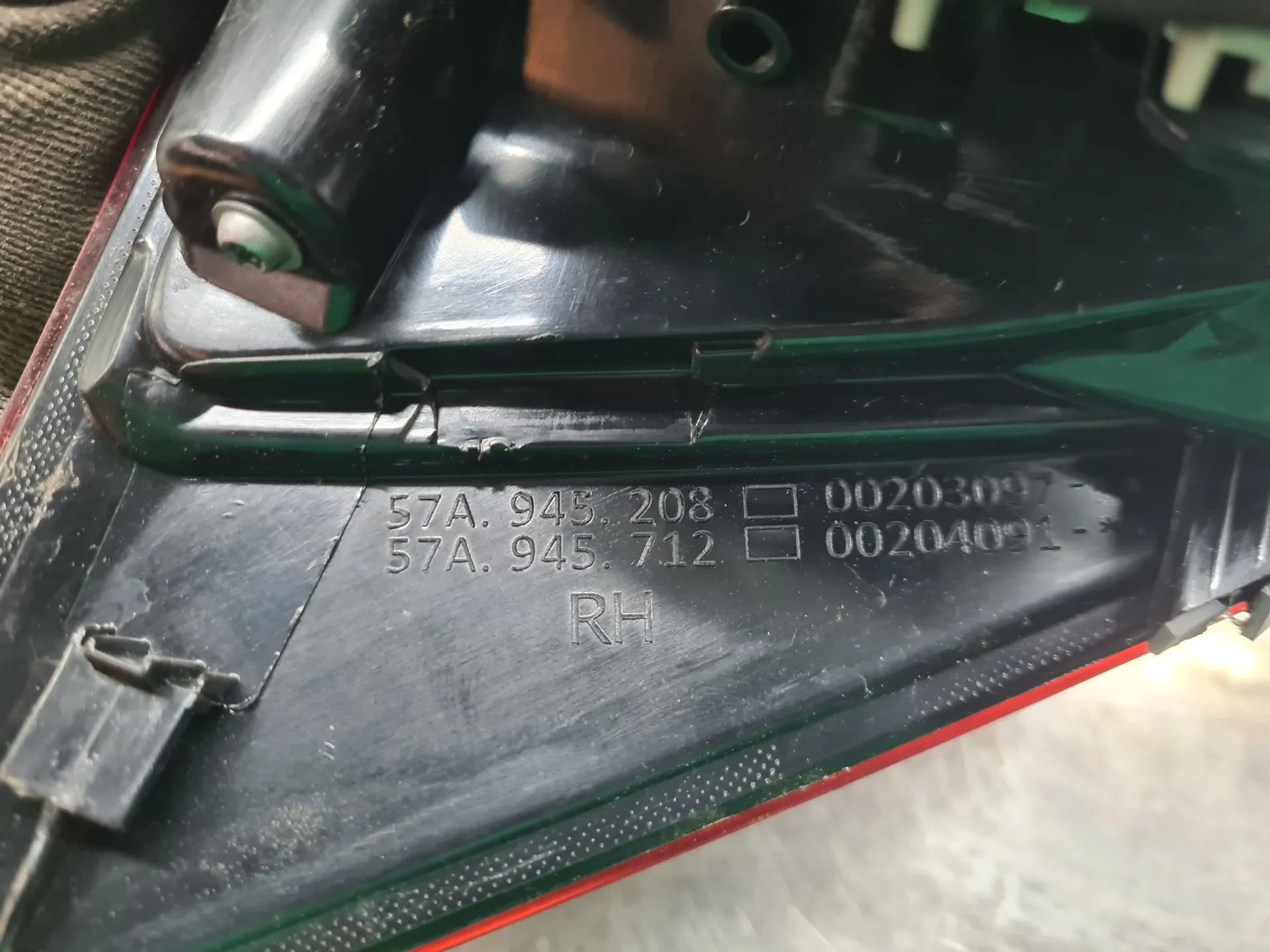 Feu arrière Droite SKODA Karoq (NU7) Imagem-3