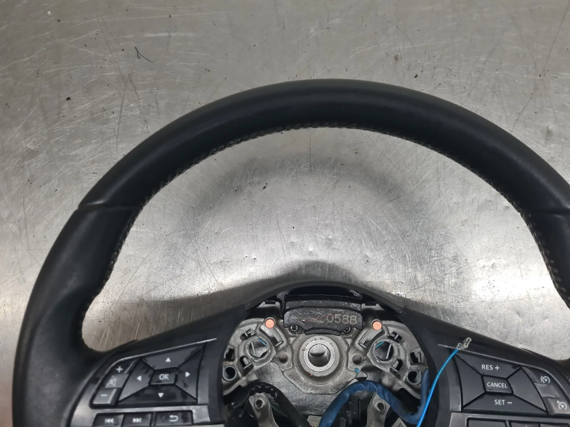 Volante NISSAN Qashqai II (J11) Imagem-4