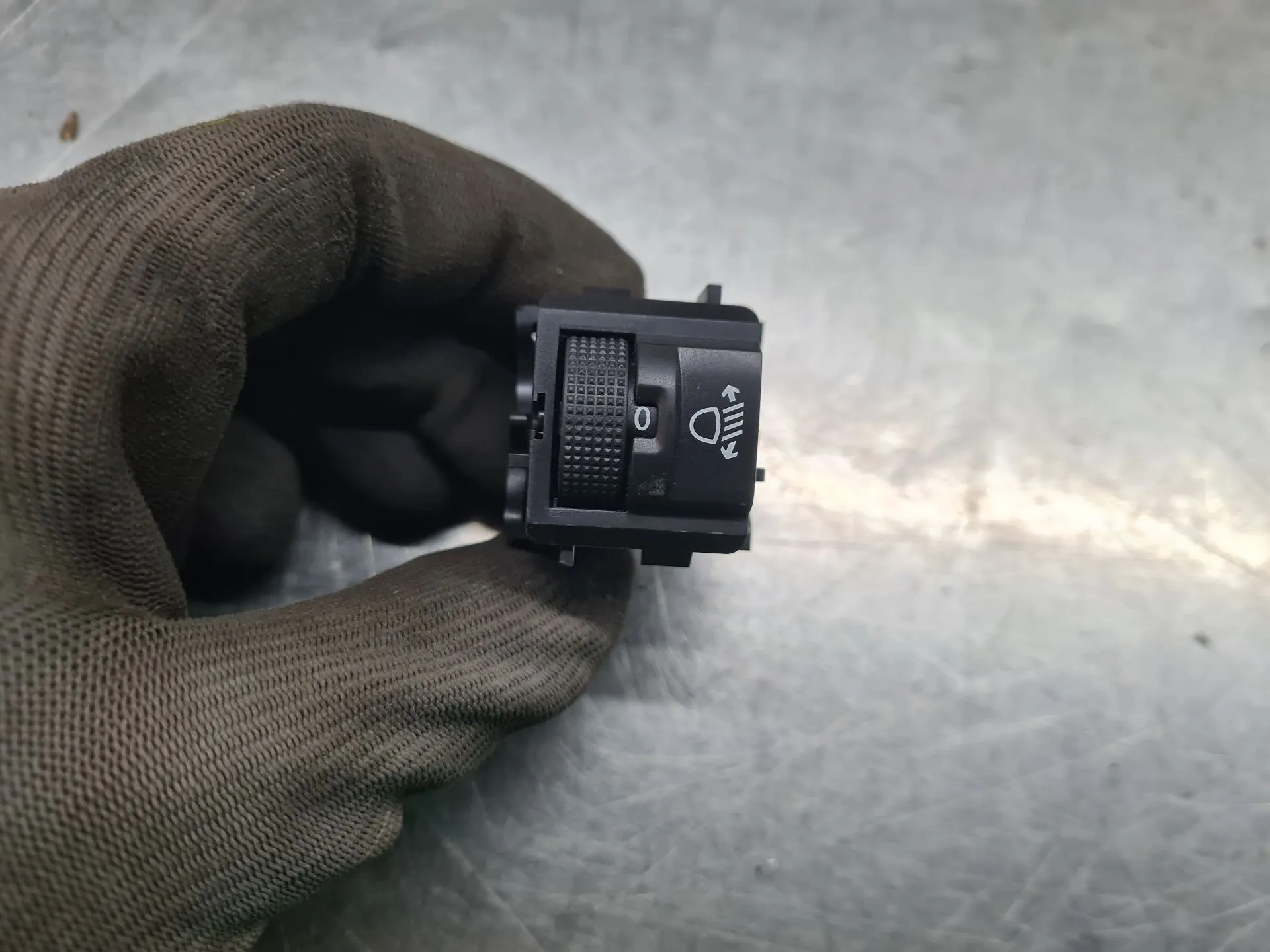 Comando / botão / interruptor multifunções CITROËN C3 III (SX)