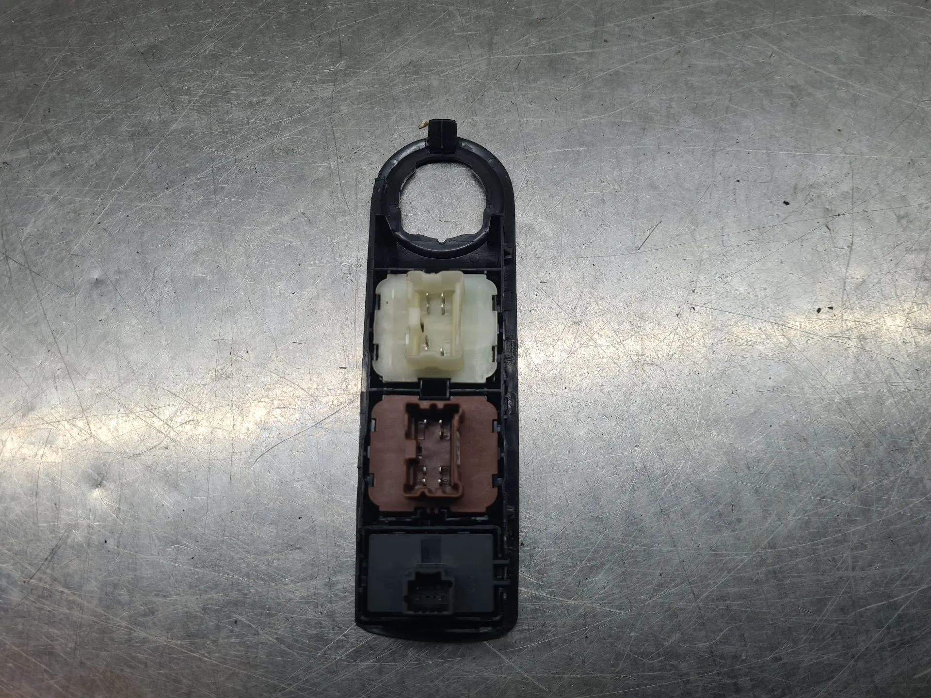 Comando / botão / interruptor vidros frente esquerdo RENAULT Captur (J5_) Imagem-1