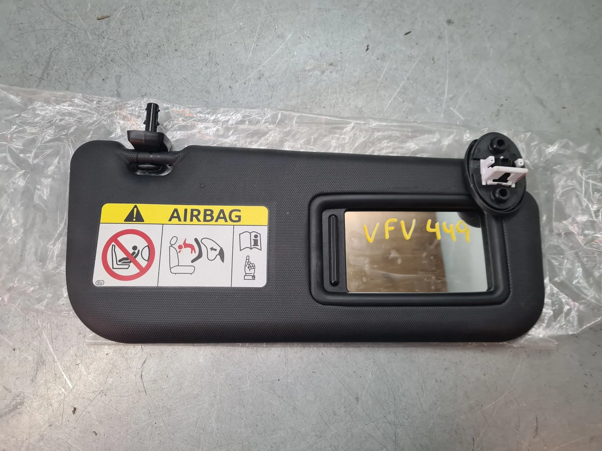 Right Sun Visor TOYOTA Corolla Touring Sports (_E21_)