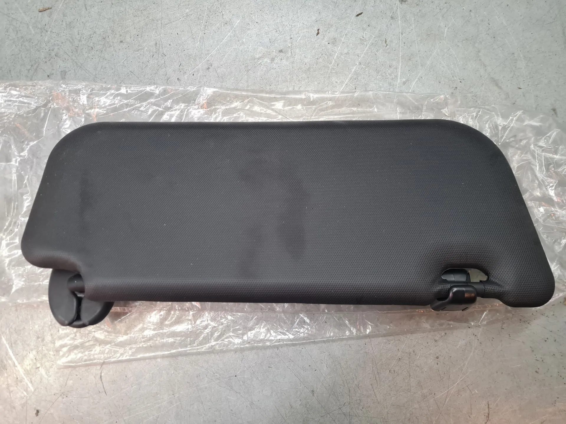 Pála de sol esquerda TOYOTA Corolla Touring Sports (_E21_) Imagem-1