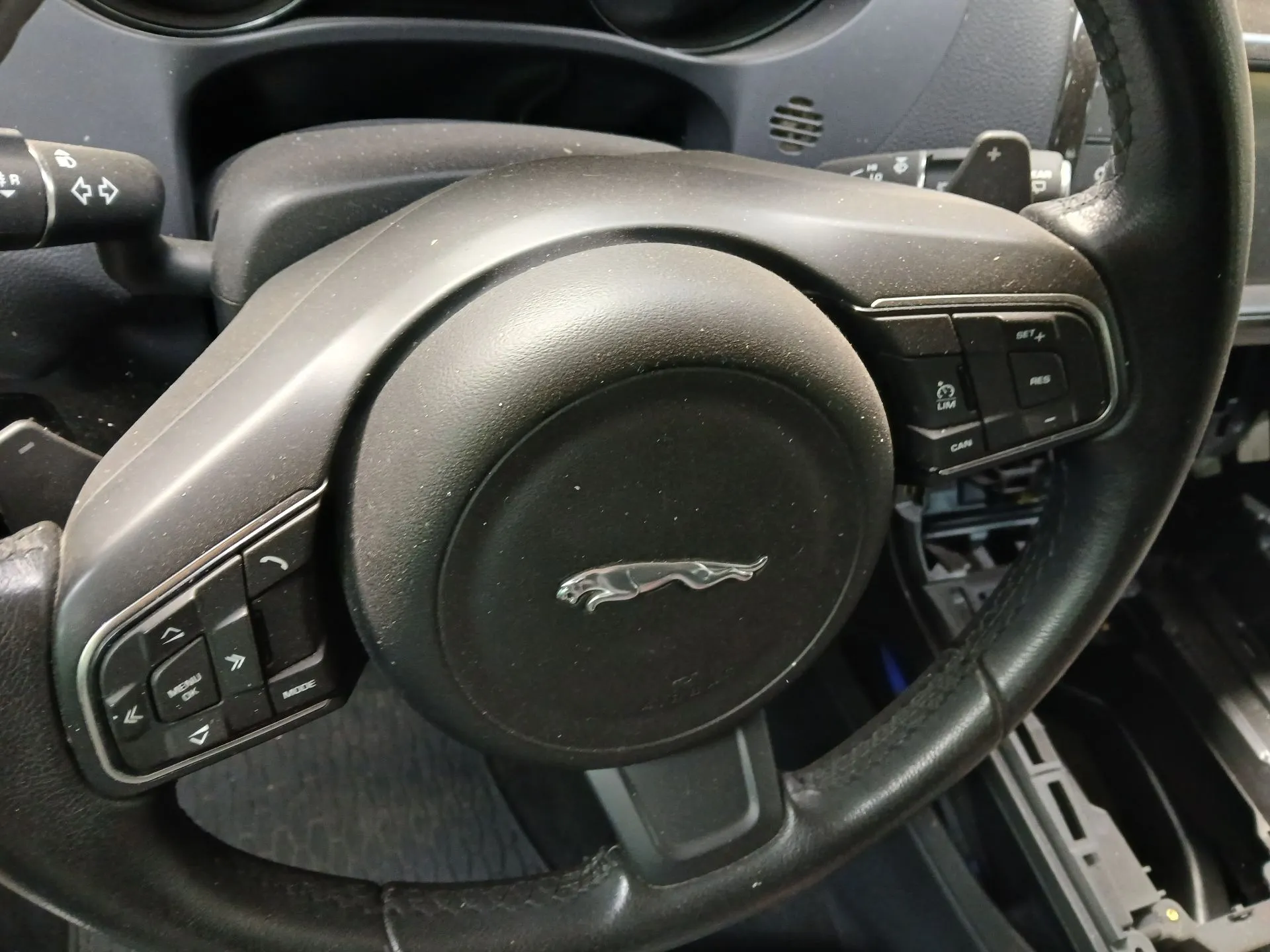 Airbag du Volant JAGUAR F-Pace (X761) Imagem-1