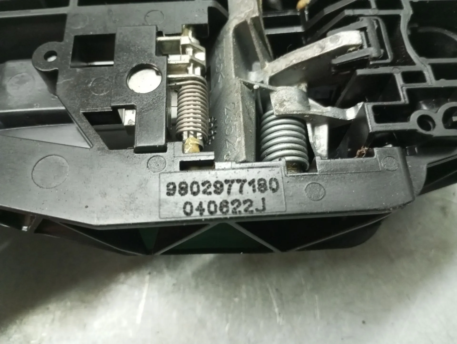 Poignée de porte arrière Droite PEUGEOT 208 II Imagem-3