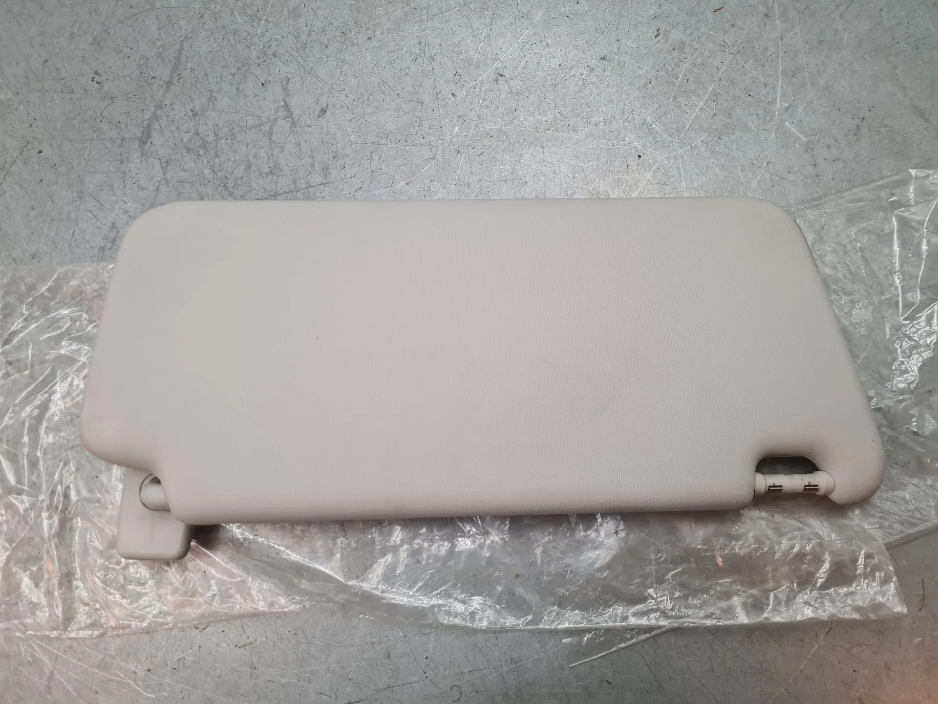 Pála de sol esquerda MERCEDES-BENZ GLA (X156) Imagem-2