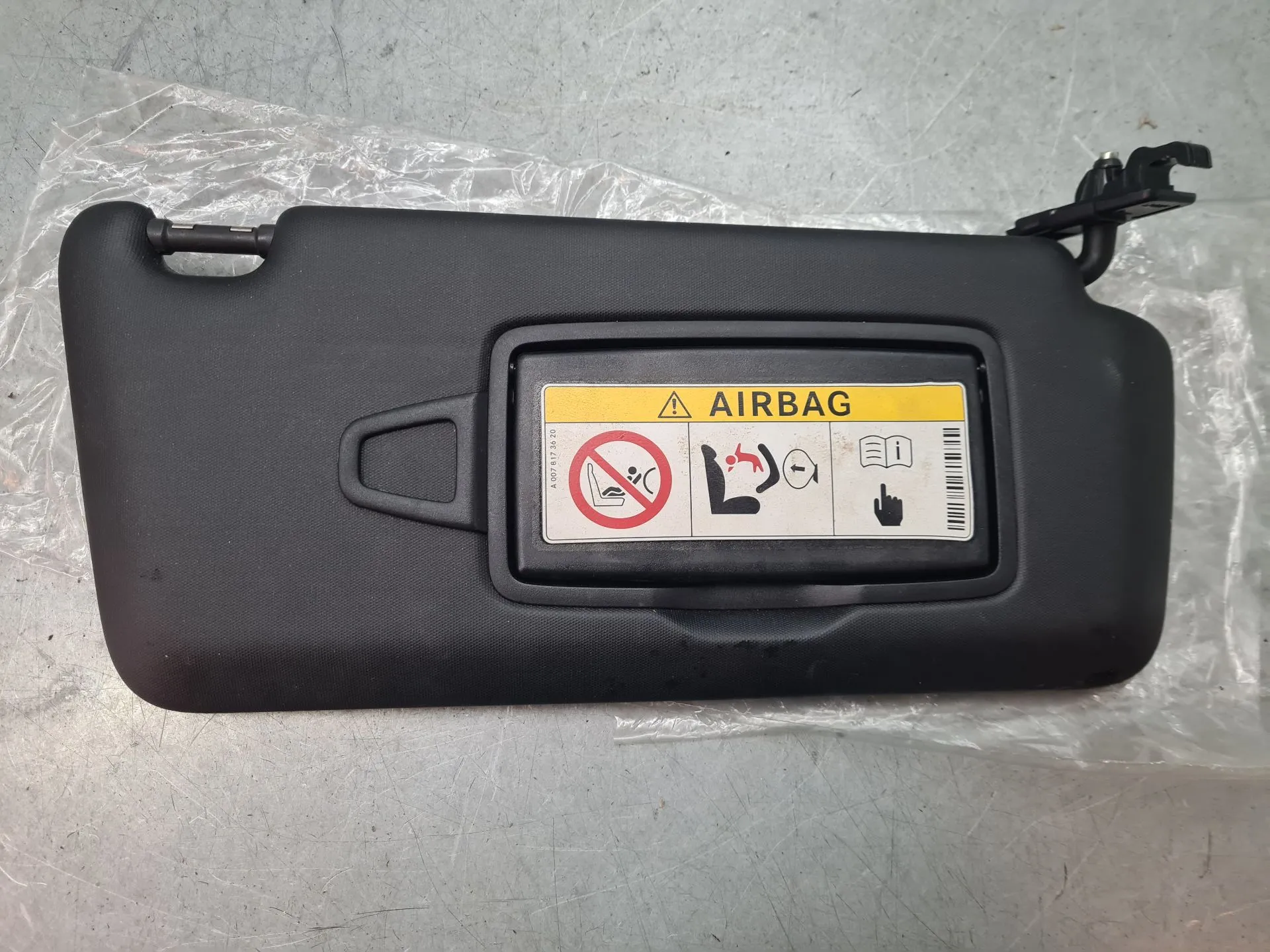 Aletta parasole destra MERCEDES-BENZ Classe A (W176) Imagem-1