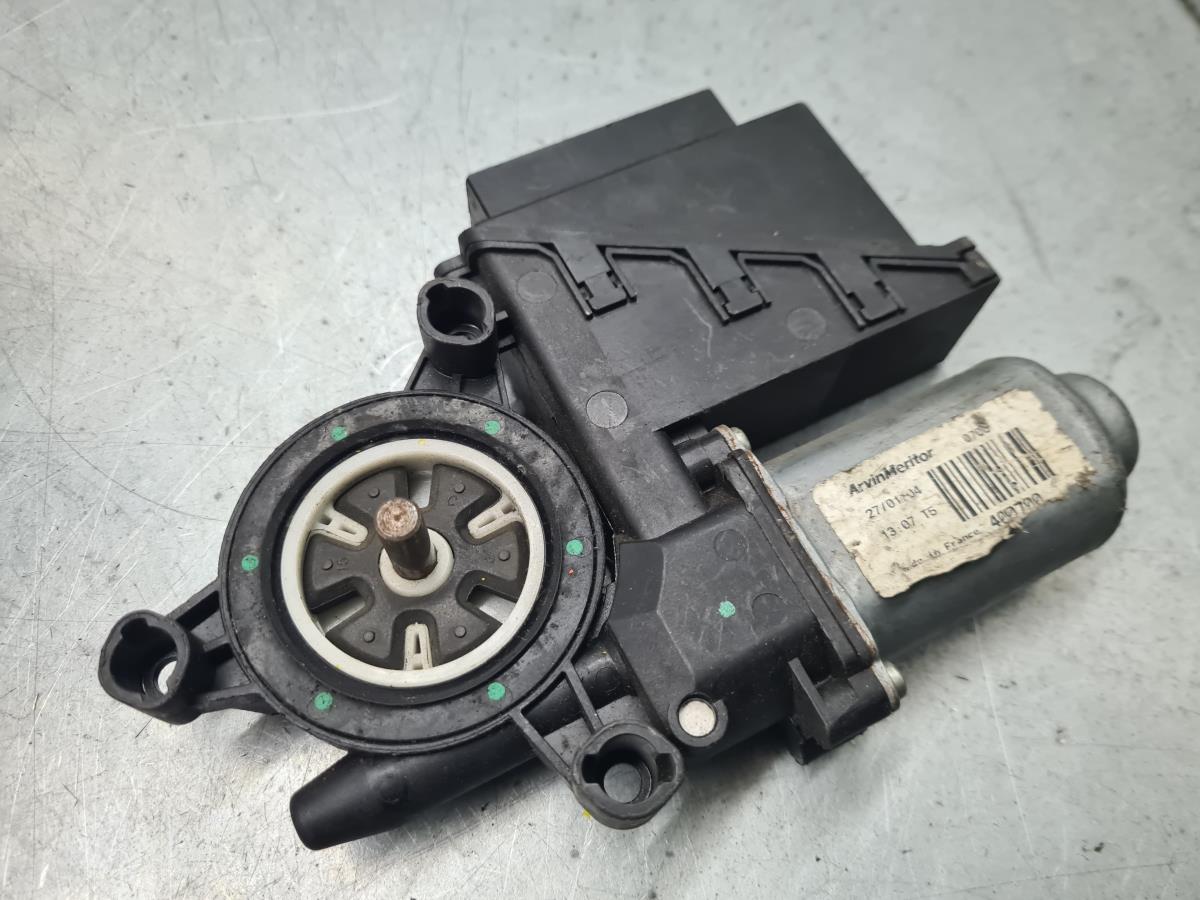 Motor Elevalunas Delantero Derecho VOLKSWAGEN Polo (9N) Imagem-1