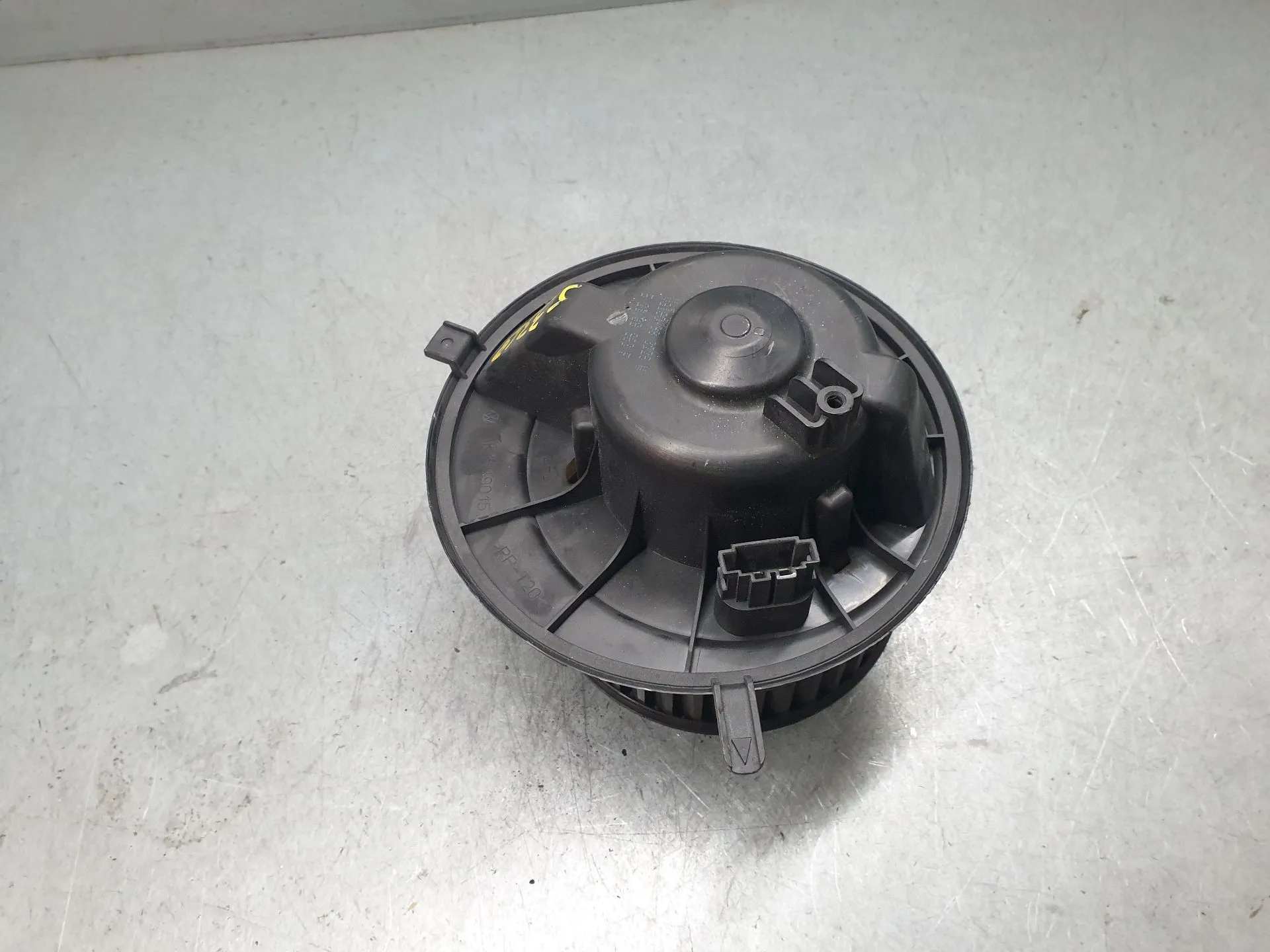 Heater Blower Motor VOLKSWAGEN Caddy III (2K, 2C) Imagem-2