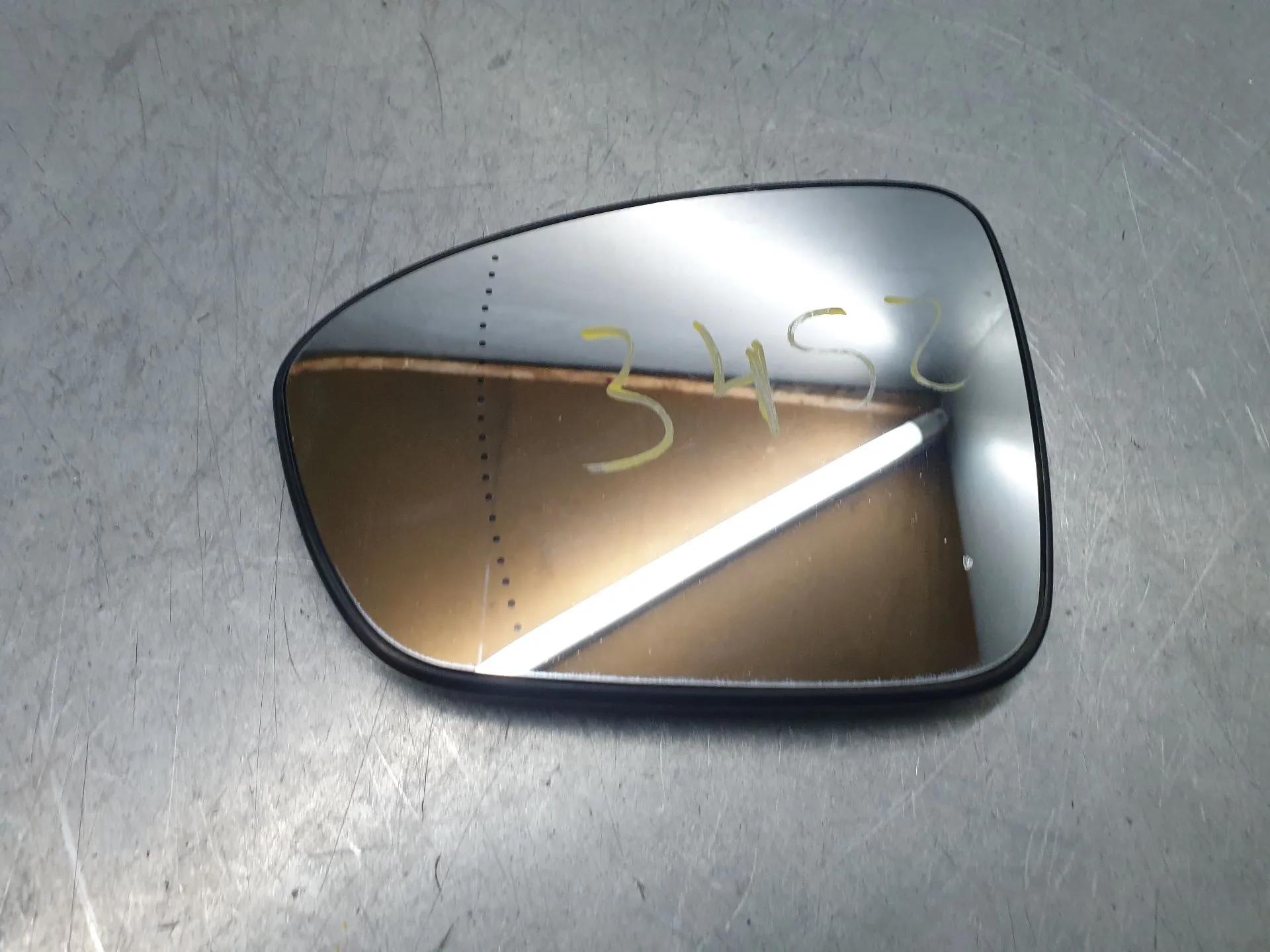 Left Wing mirror glass RENAULT Megane IV (B9A/M_)