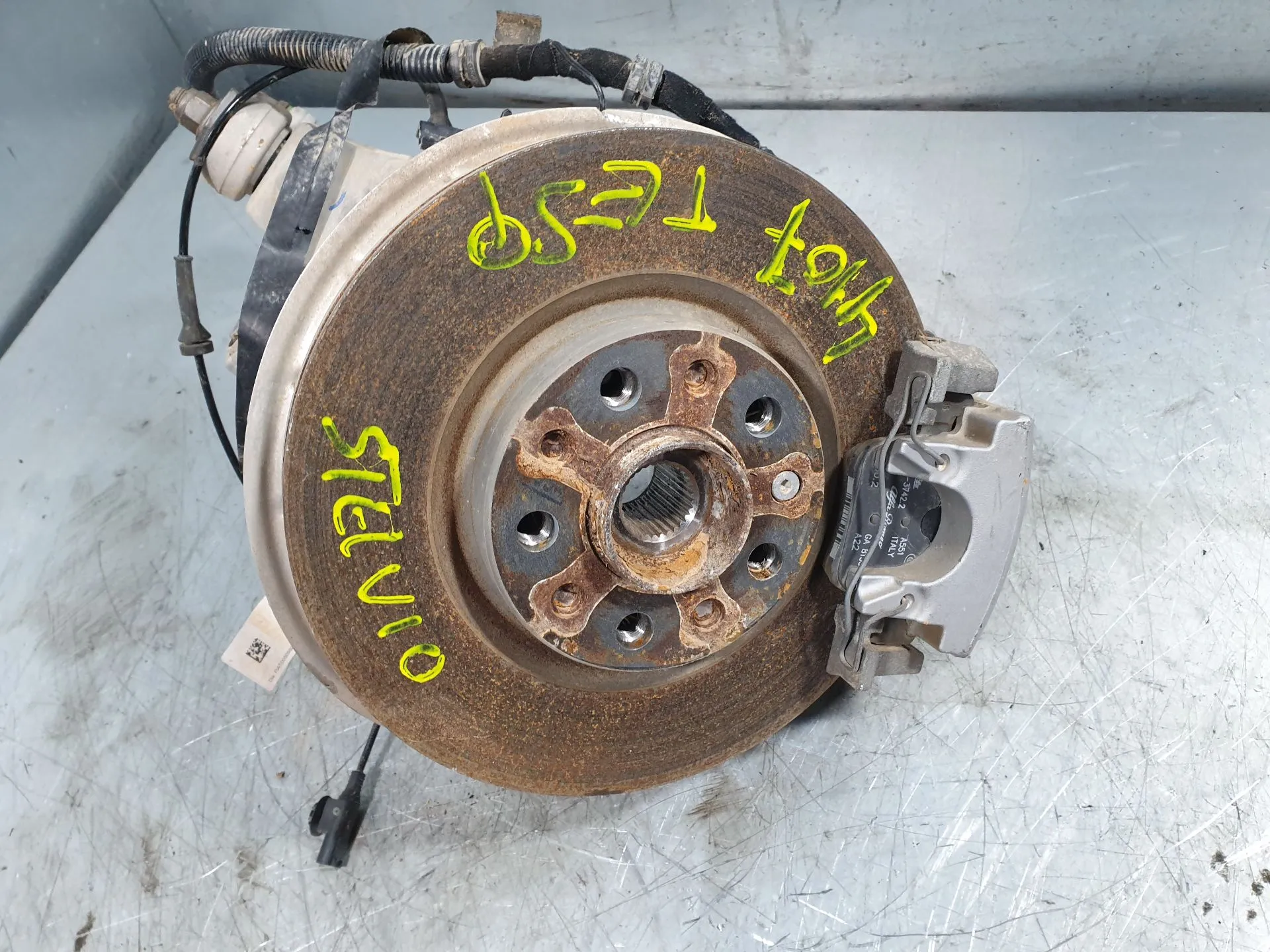 Fusello posteriore sinistro ALFA ROMEO Stelvio (949_)