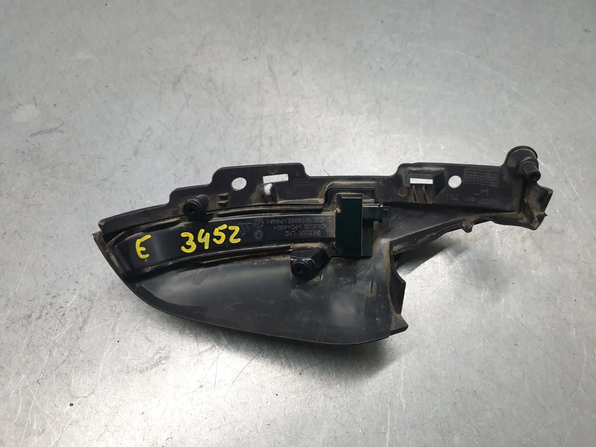 Left Mirror Indicator RENAULT Megane IV (B9A/M_)