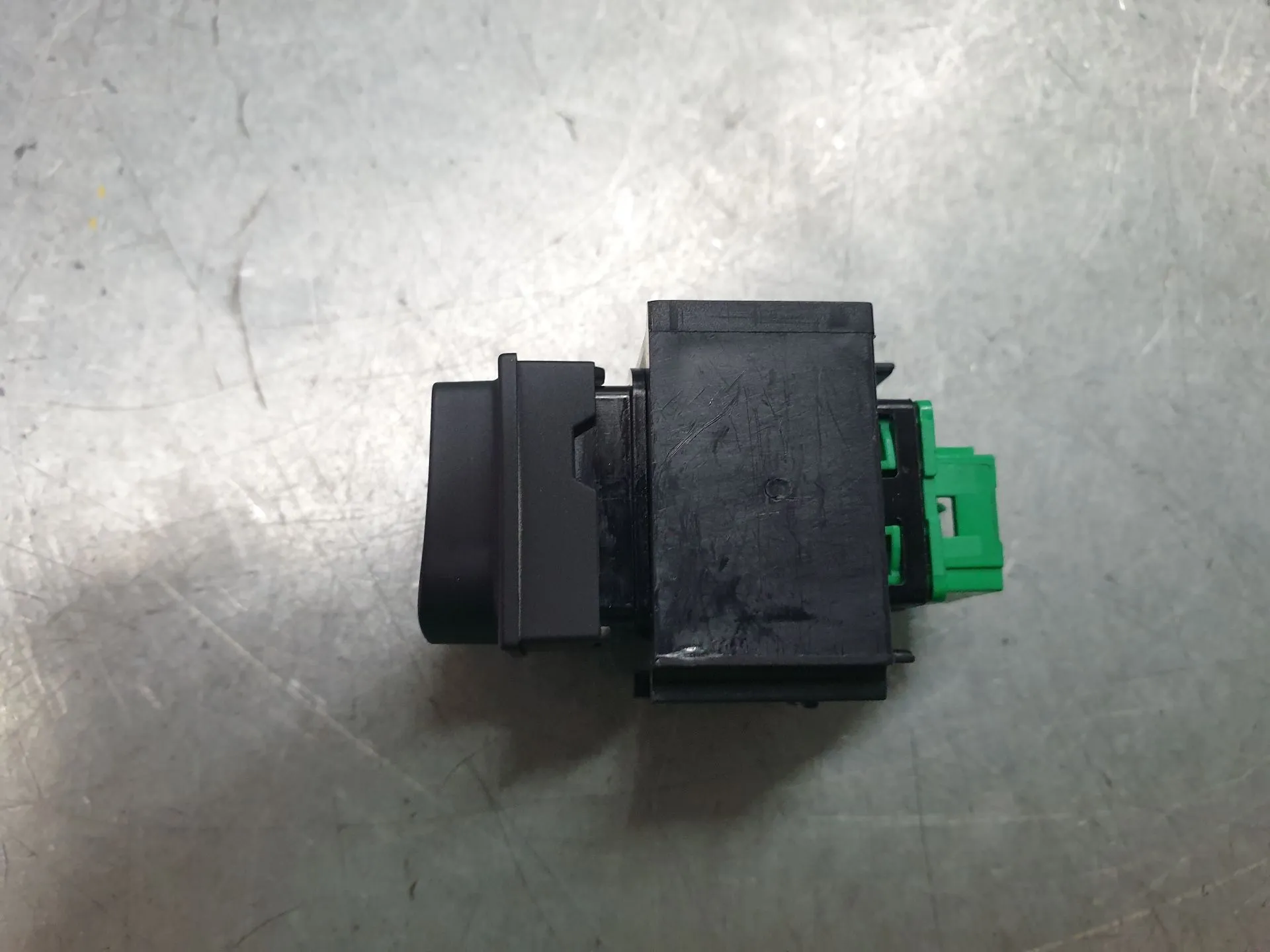 Comando / botão / interruptor multifunções PEUGEOT 508 SW II Imagem-2