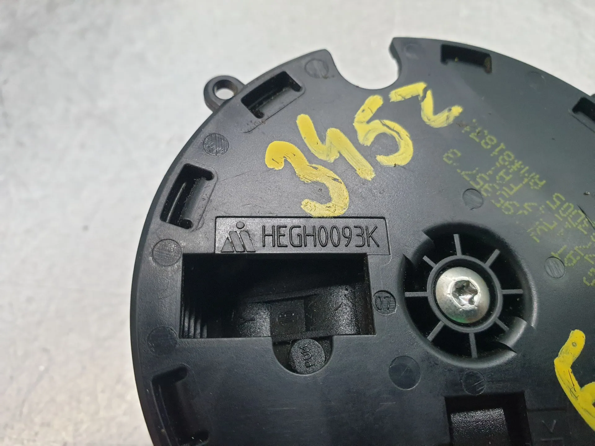 Motor de ajuste del espejo retrovisor RENAULT Megane IV (B9A/M_) Imagem-3