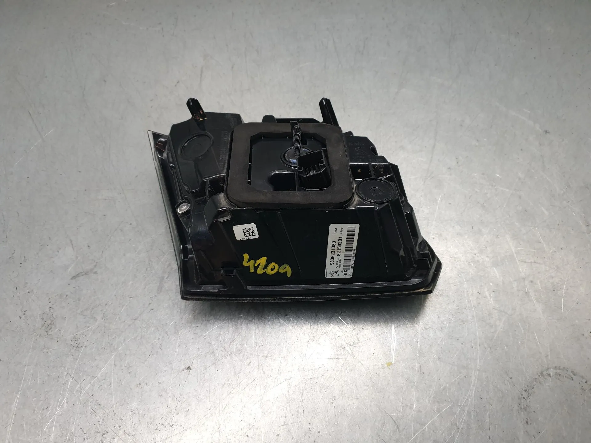 Fanale Destro Baule PEUGEOT 3008 II (M_) Imagem-5