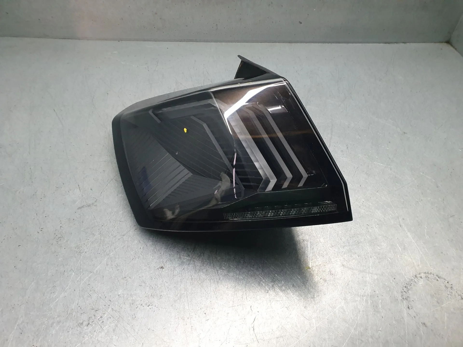 Feu arrière Gauche PEUGEOT 3008 II (M_)