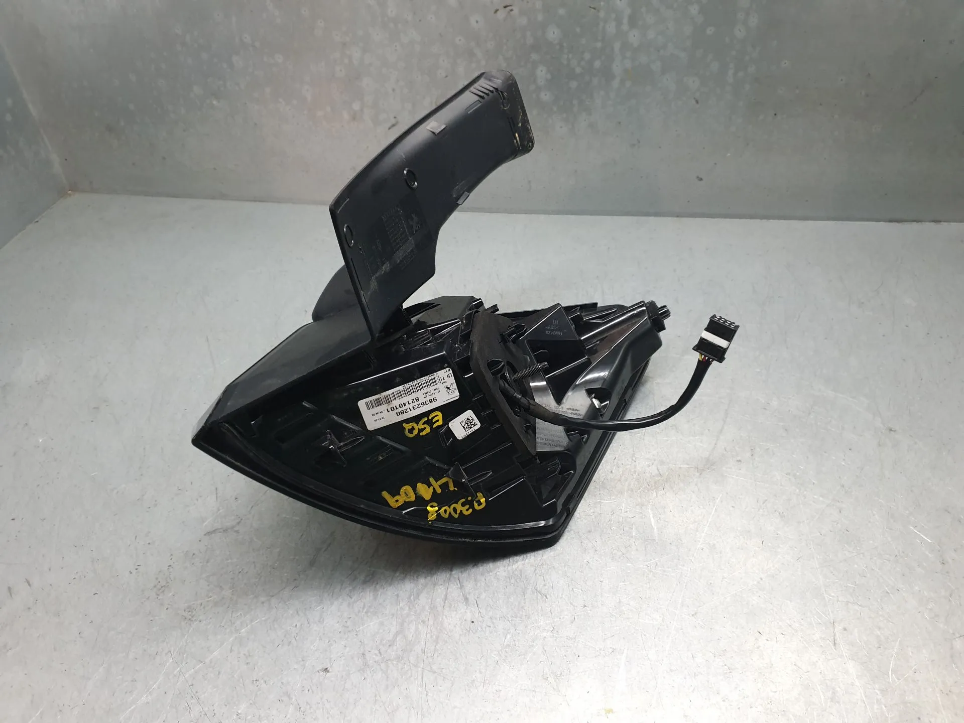 Left Tail light PEUGEOT 3008 II (M_) Imagem-5