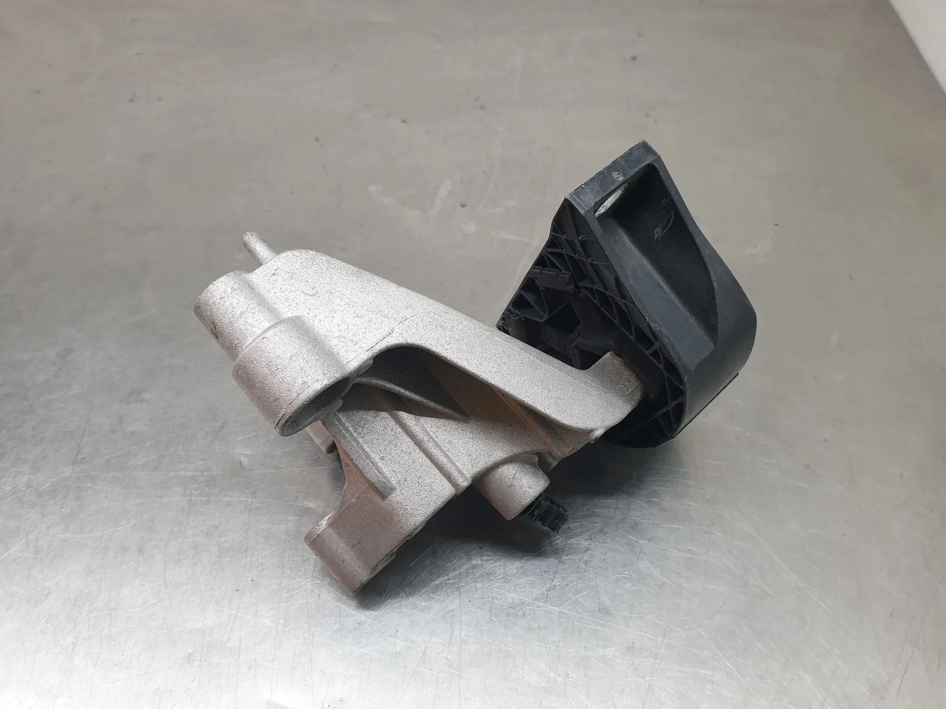 Supporto Motore DACIA Sandero III Imagem-1