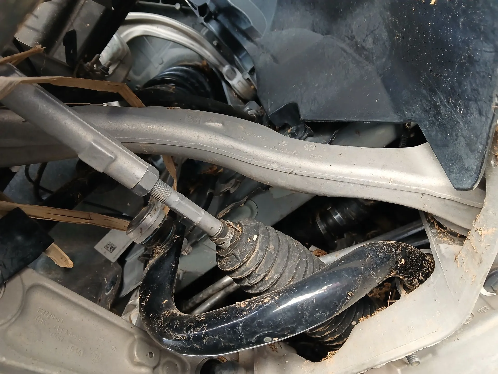 Braccio di sospensione anteriore destra ALFA ROMEO Stelvio (949_)