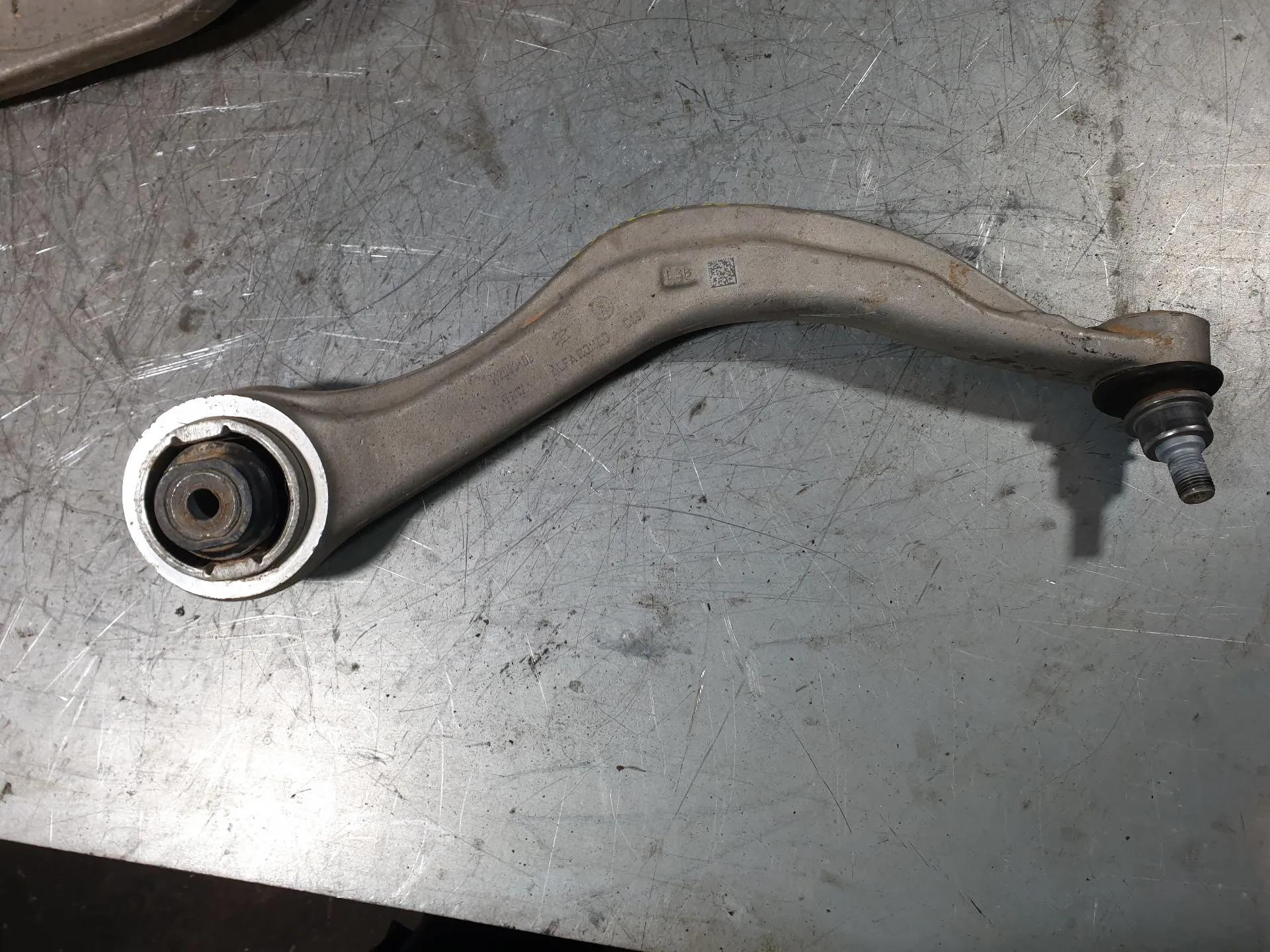 Bras De Suspension Inférieur Avant Gauche Pour Alfa Romeo Stelvio (2017-2022) - 2.0 - Pièce D'occasion