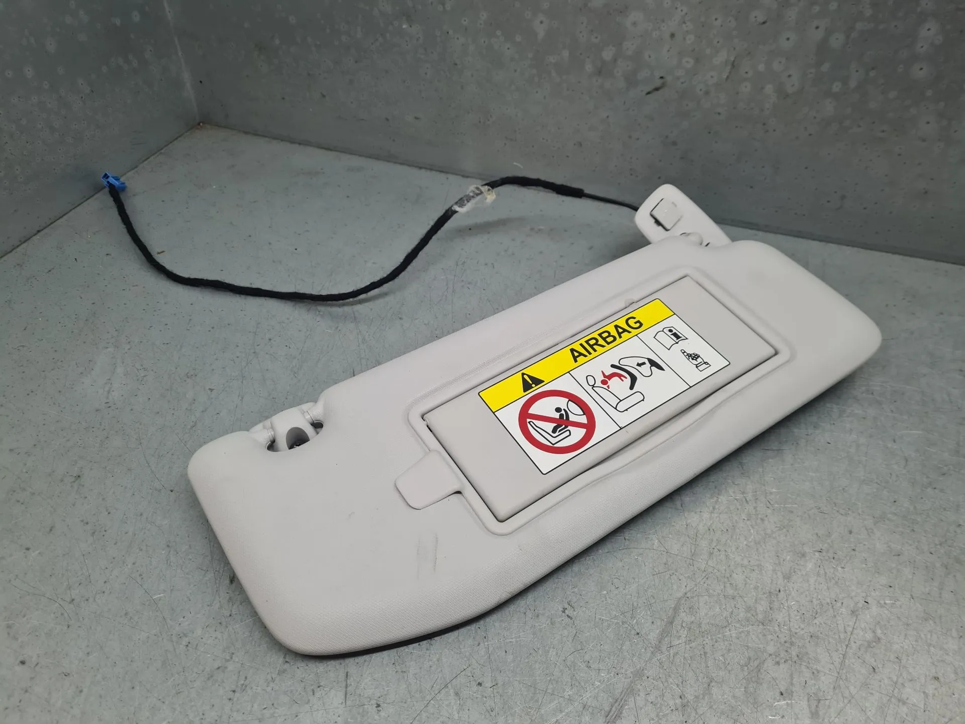 Right Sun Visor OPEL Astra L