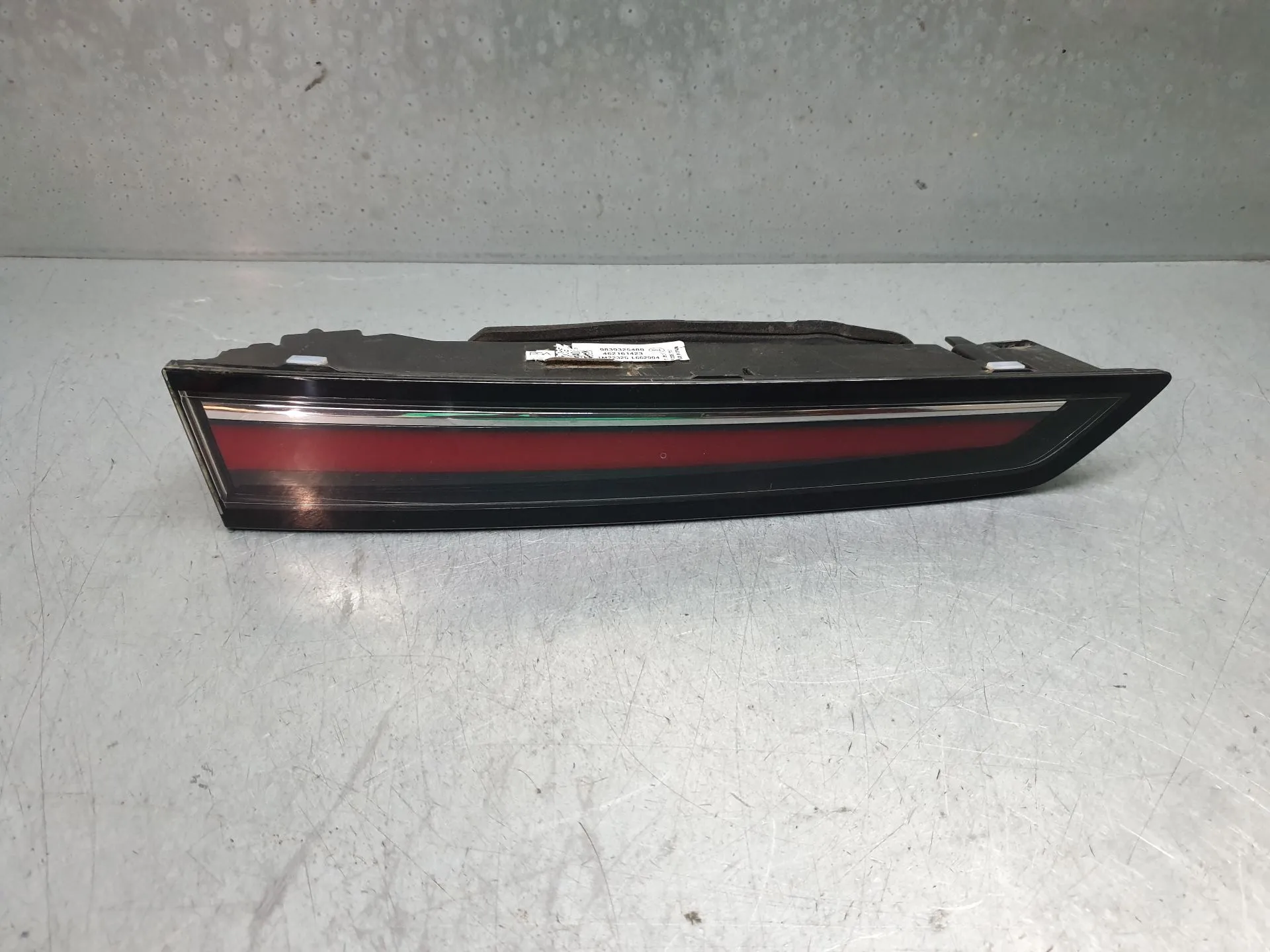 Feu de coffre Gauche OPEL Astra L