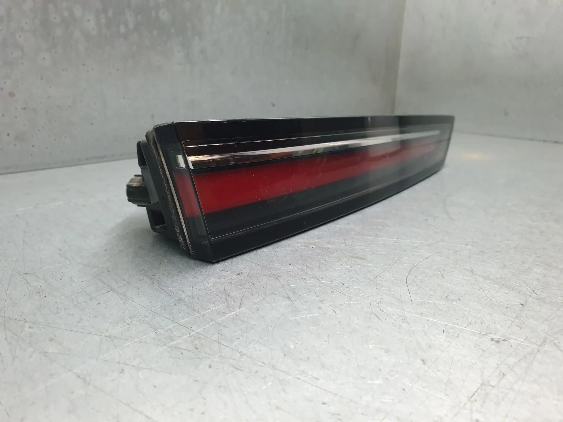 Feu de coffre Gauche OPEL Astra L Imagem-1