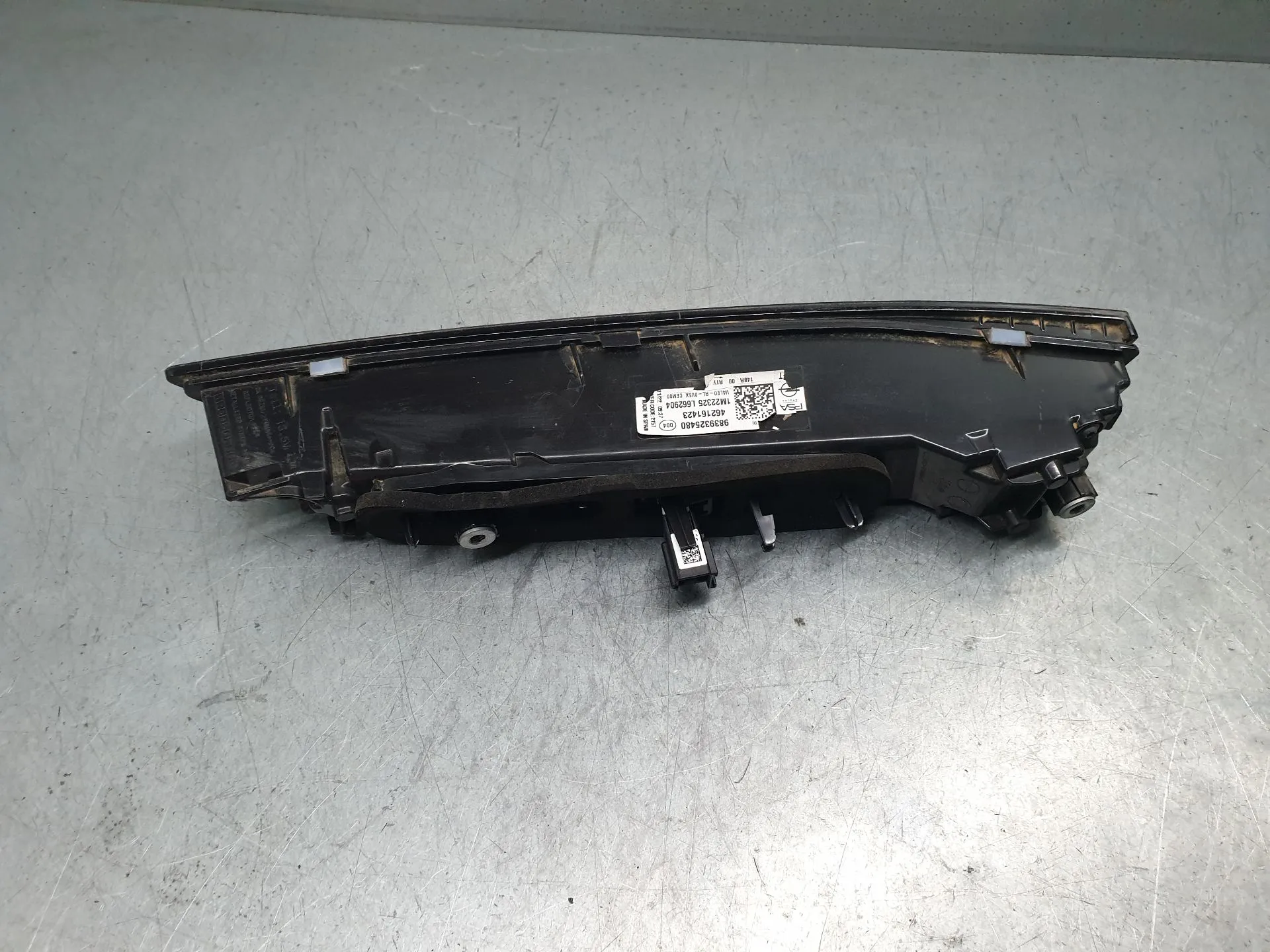 Feu de coffre Gauche OPEL Astra L Imagem-3