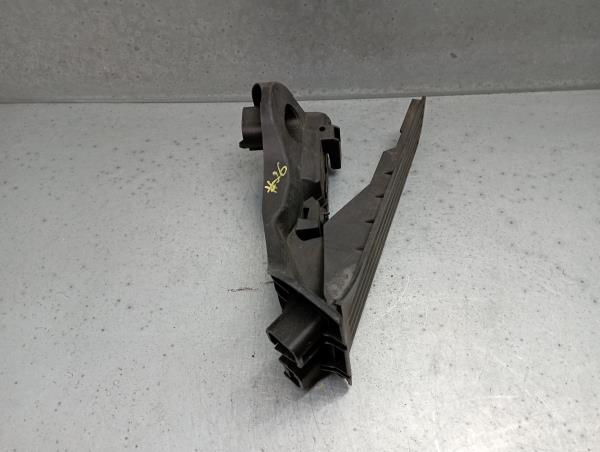 Pedal acelerador VOLKSWAGEN Passat (362) Imagem-1