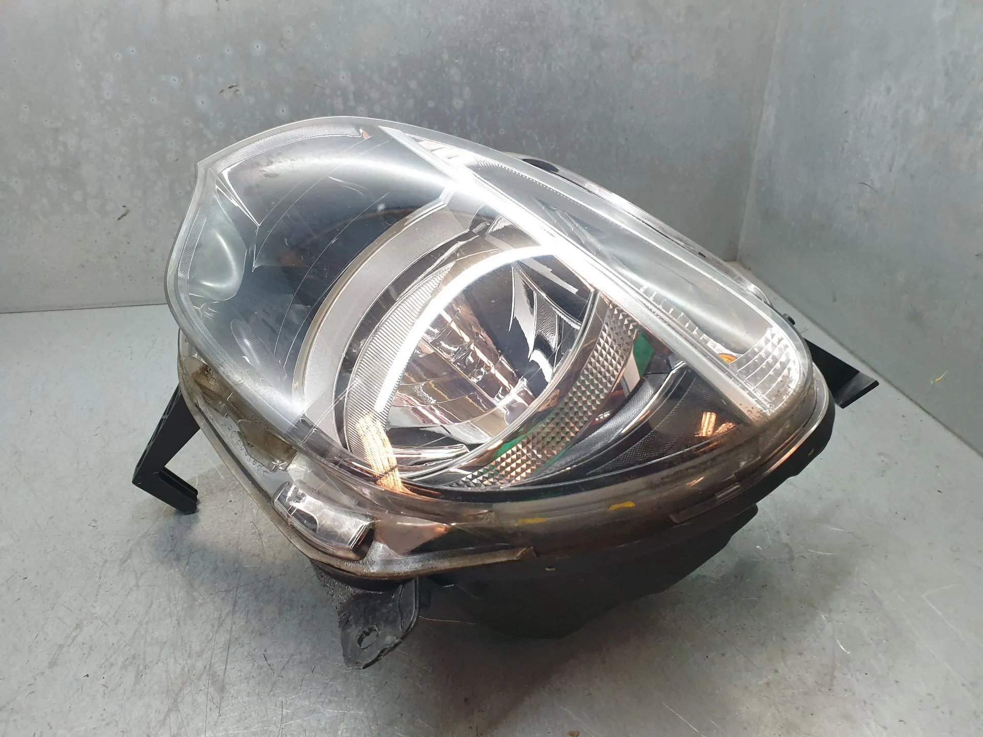 Phare avant gauche RENAULT Twingo III (BCM_) Imagem-1